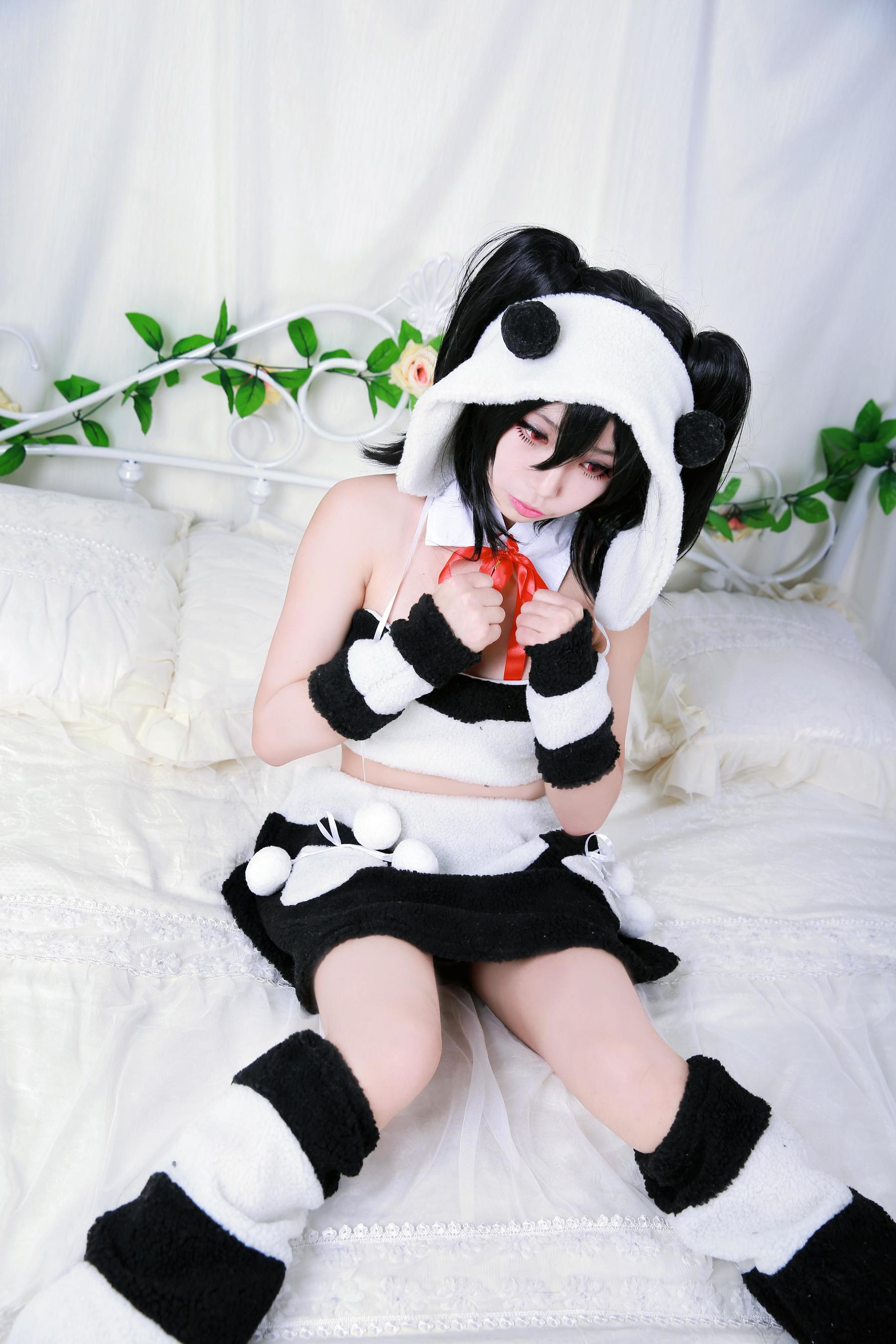 [Cosplay写真] 萌妹白易子教主 – LOVELIVE! [10P]