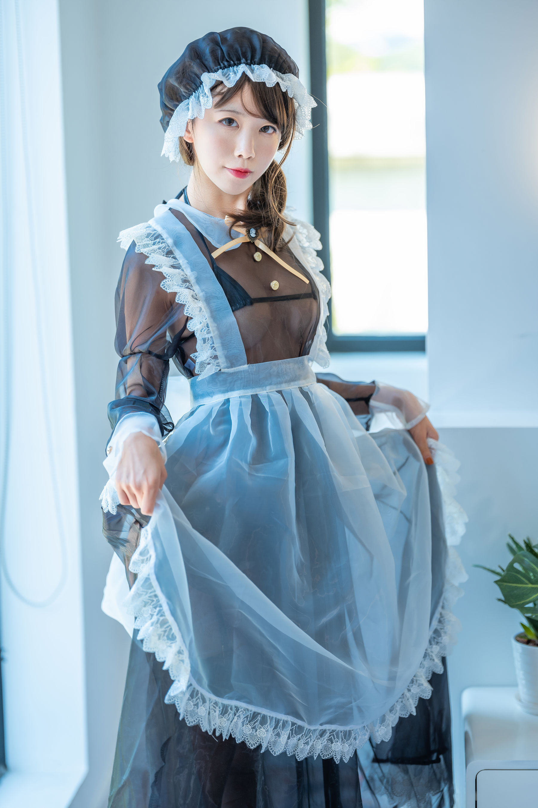 动漫博主水淼aqua – 透明女仆 [13P]