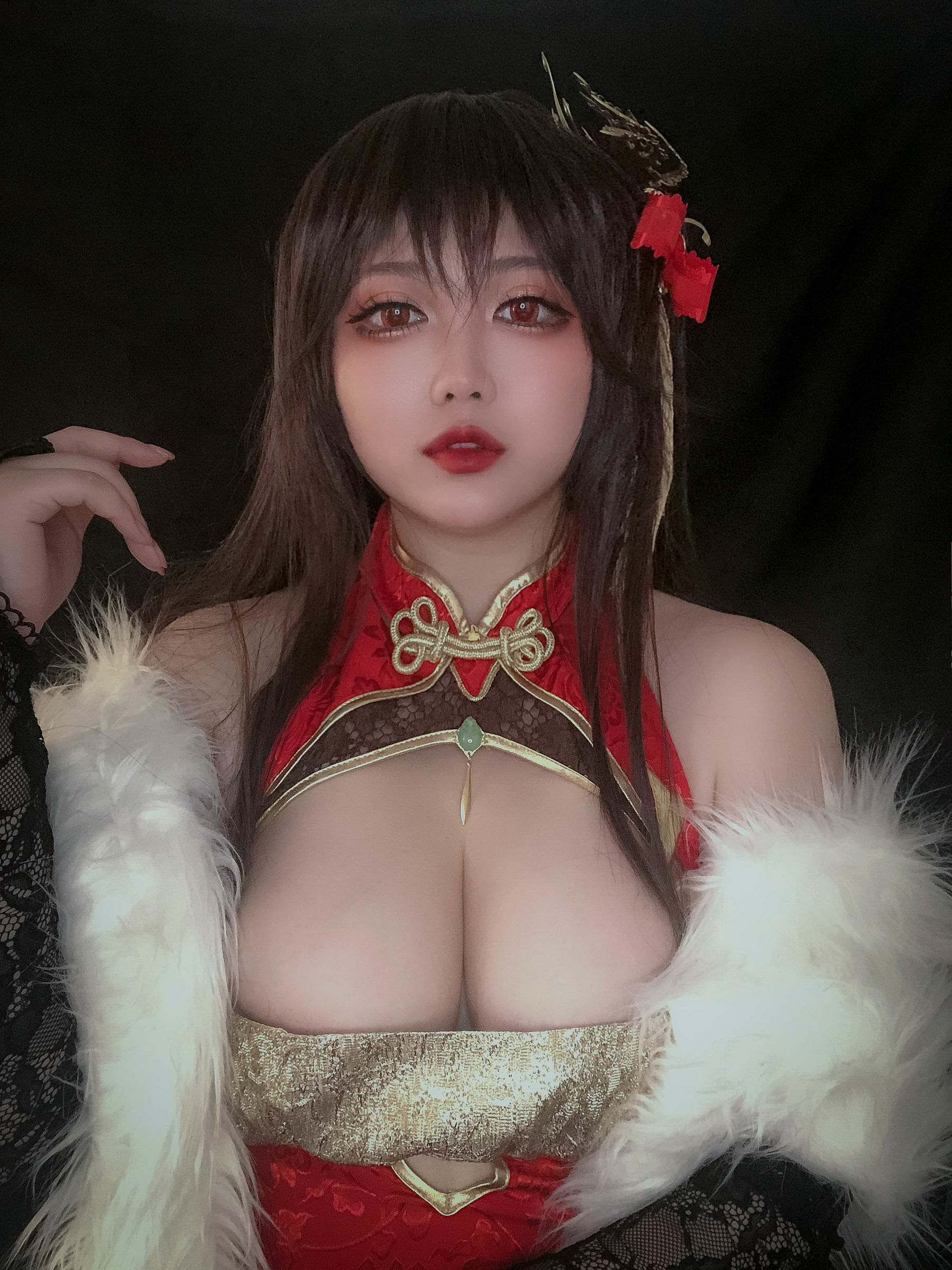 COS酱椒妮佐仁 – 大凤 [13P]