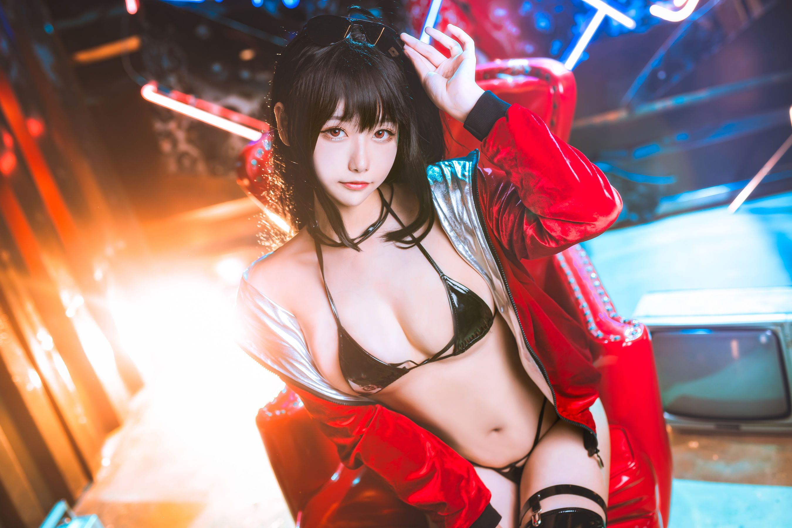 微博妹子Momoko葵葵 – 大凤之赛车 [19P]