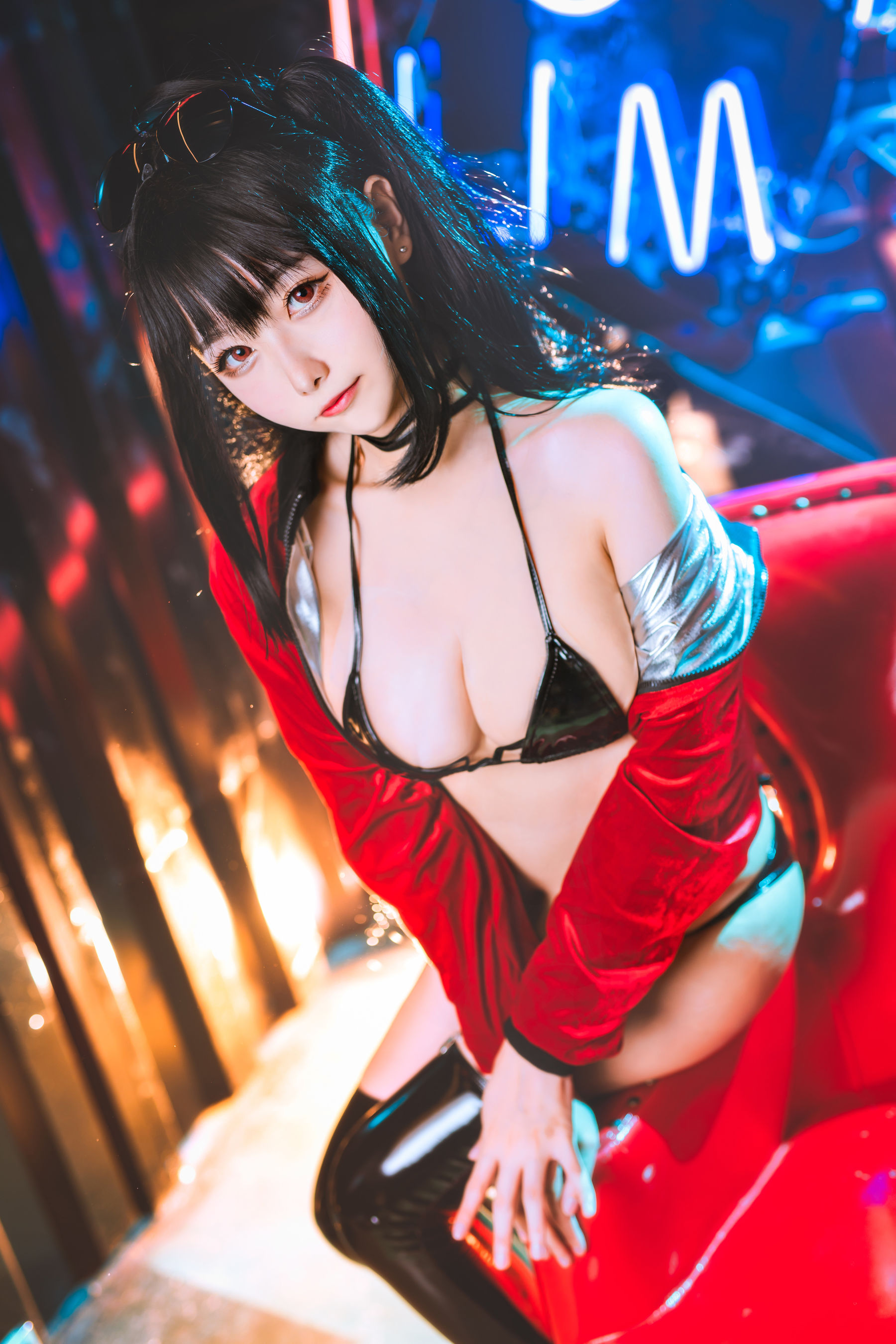 微博妹子Momoko葵葵 – 大凤之赛车 [19P]