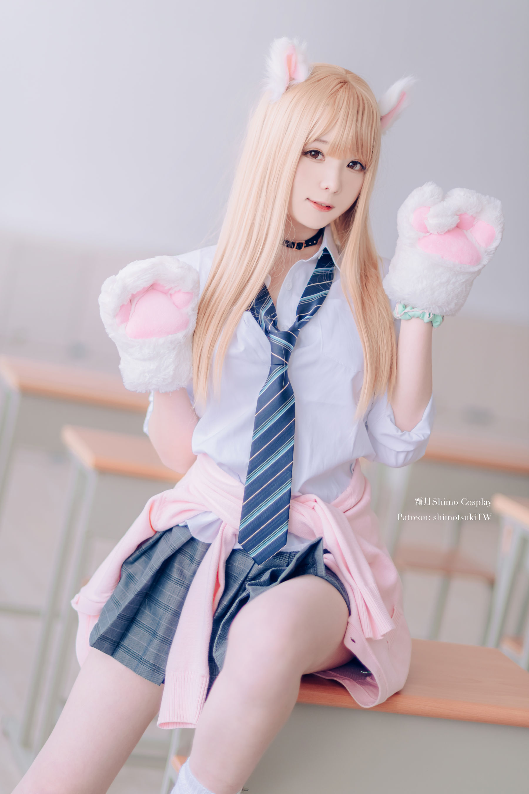 微博妹纸霜月shimo – 金发制服 [8P]