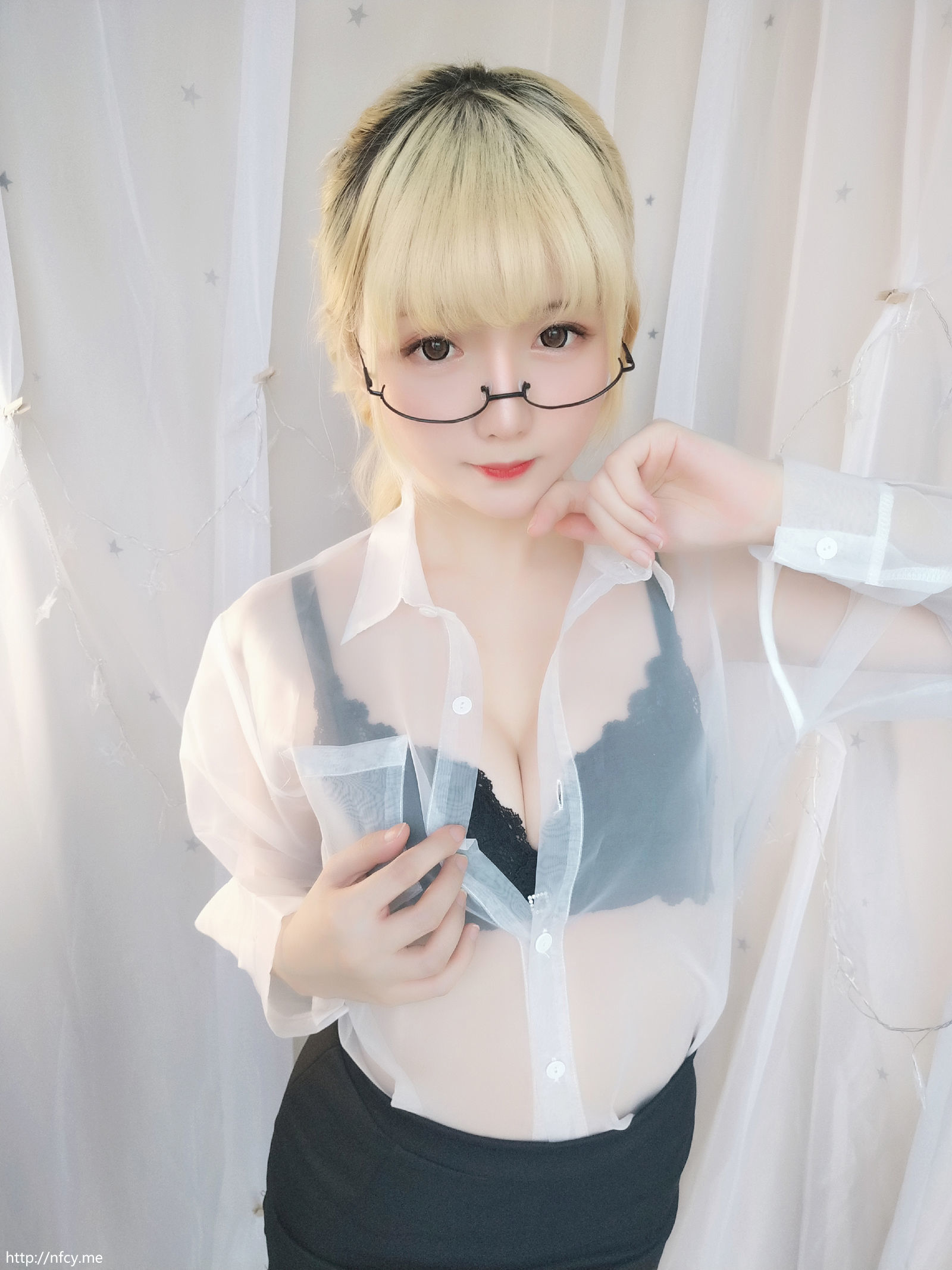 [萝莉COS] 星之迟迟 VOL.11 今晚加班包 [58P]