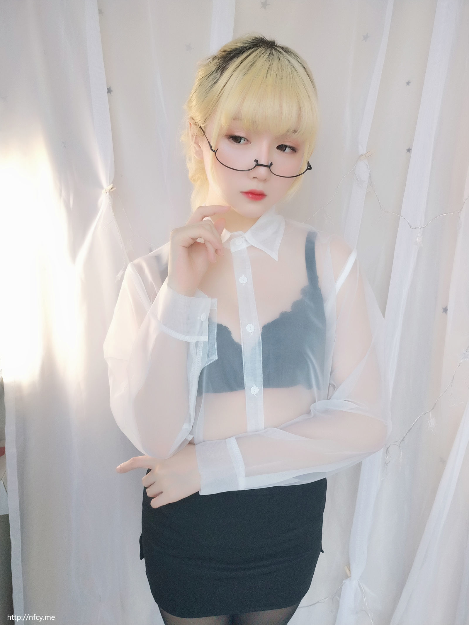 [萝莉COS] 星之迟迟 VOL.11 今晚加班包 [58P]