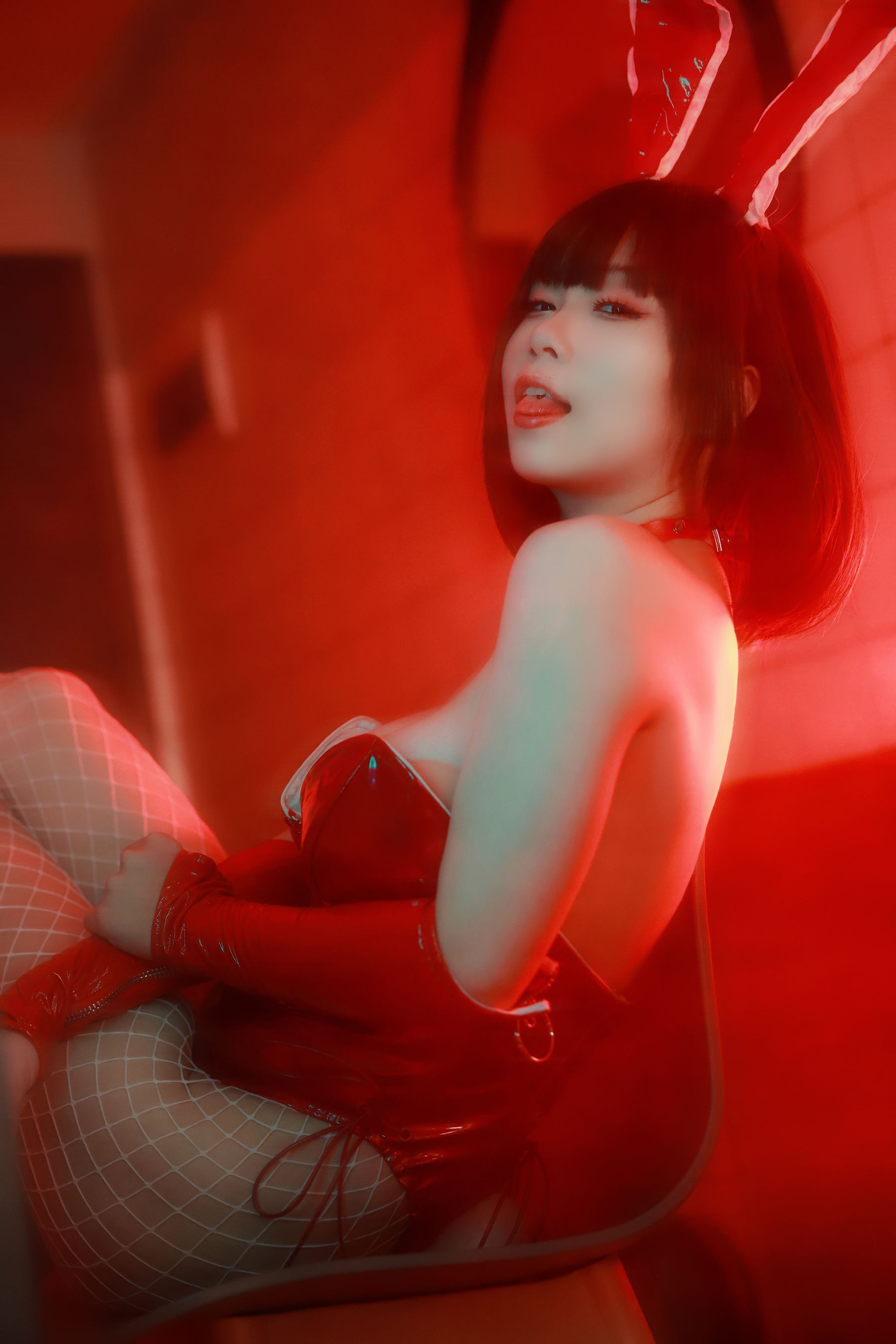 末夜787 – 红色兔女郎 [34P]