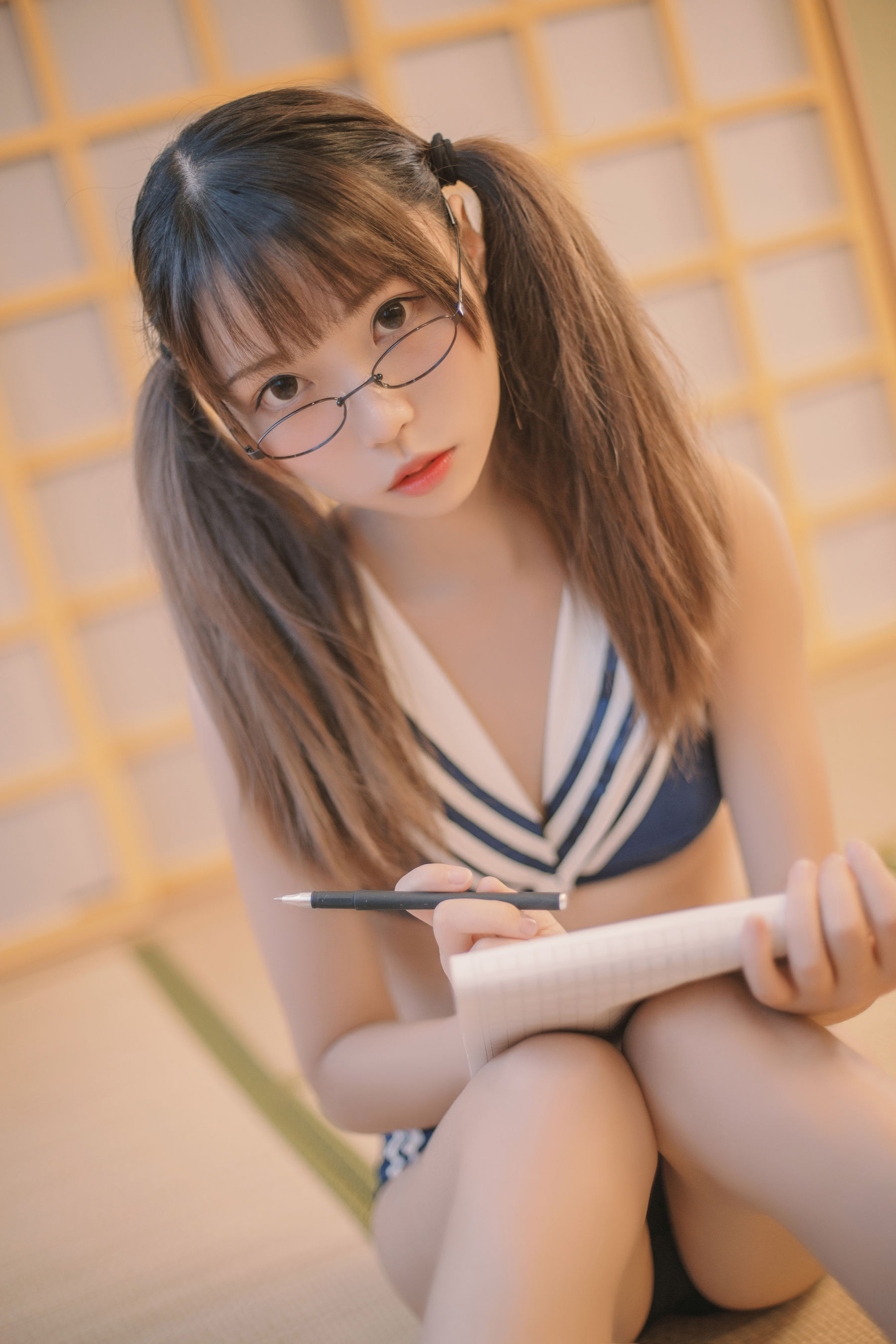 萌妹白易子教主 – JK [22P]