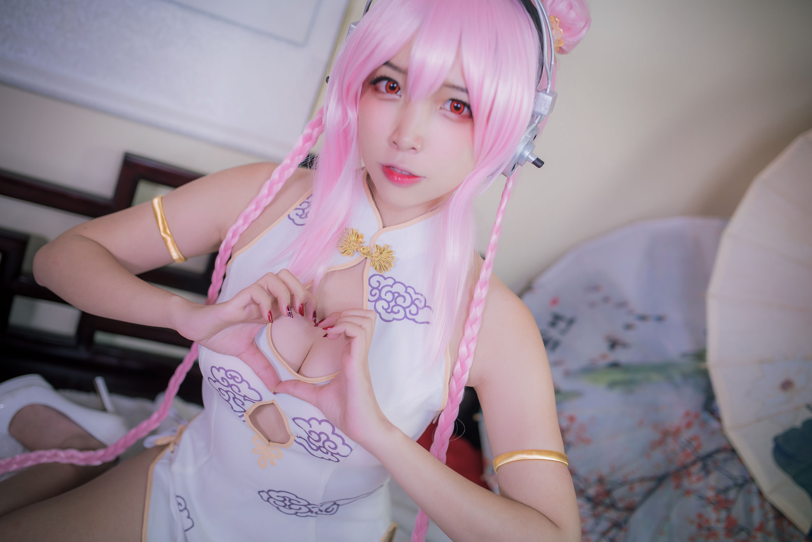 [Cosplay写真] 人气Coser二佐Nisa – 索尼子旗袍 [14P]