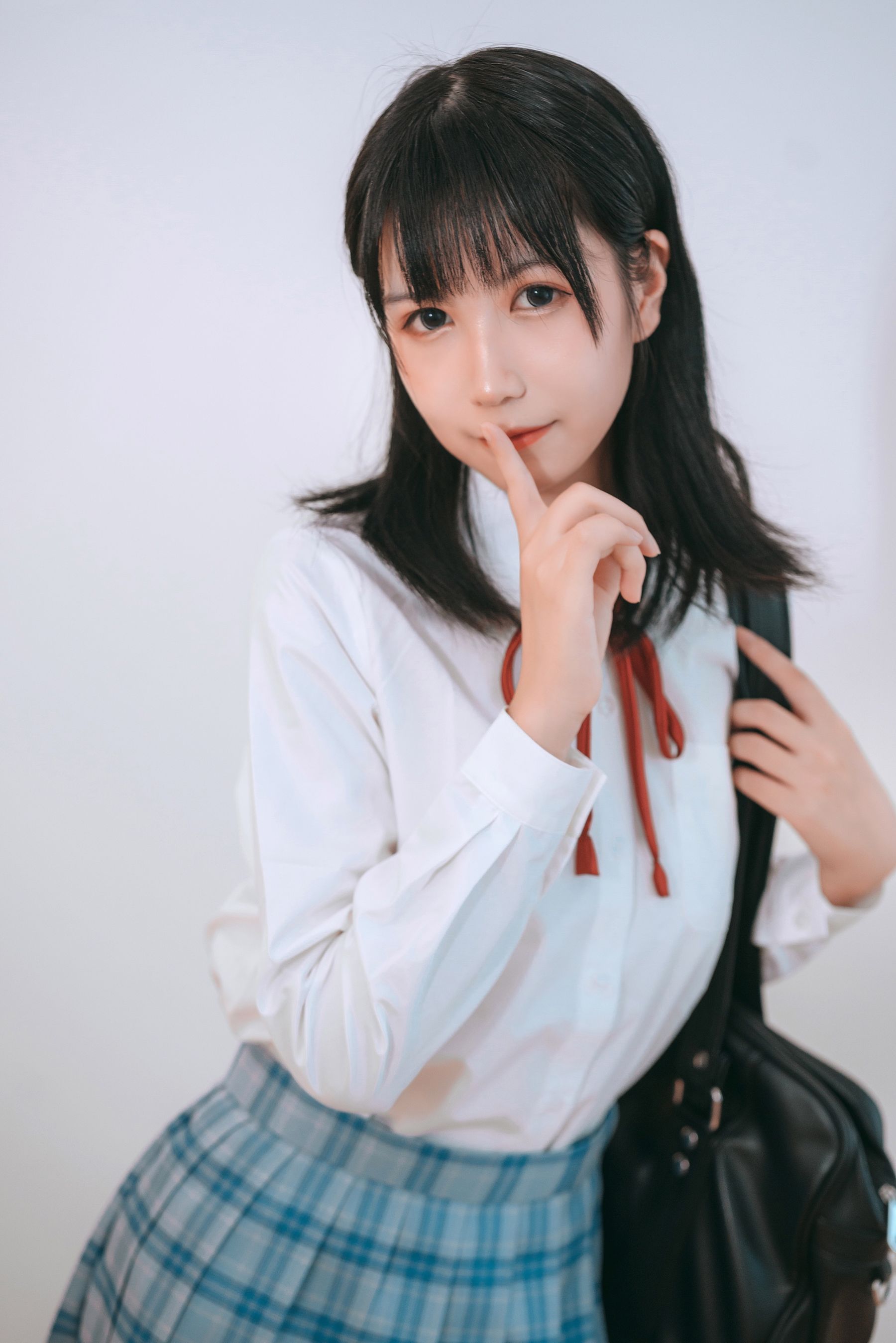 COSER美女逐月su 女儿的朋友 [14P]