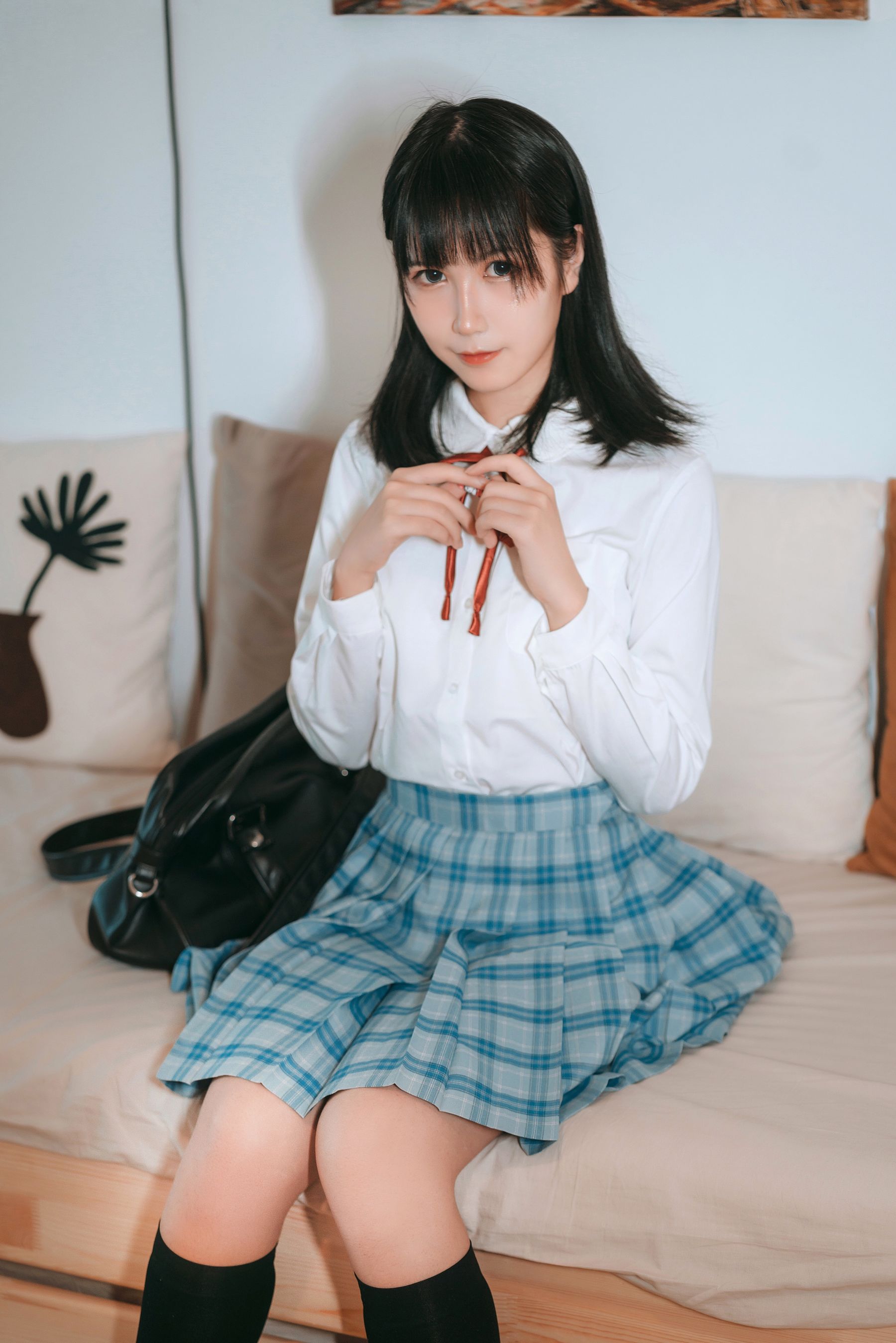COSER美女逐月su 女儿的朋友 [14P]
