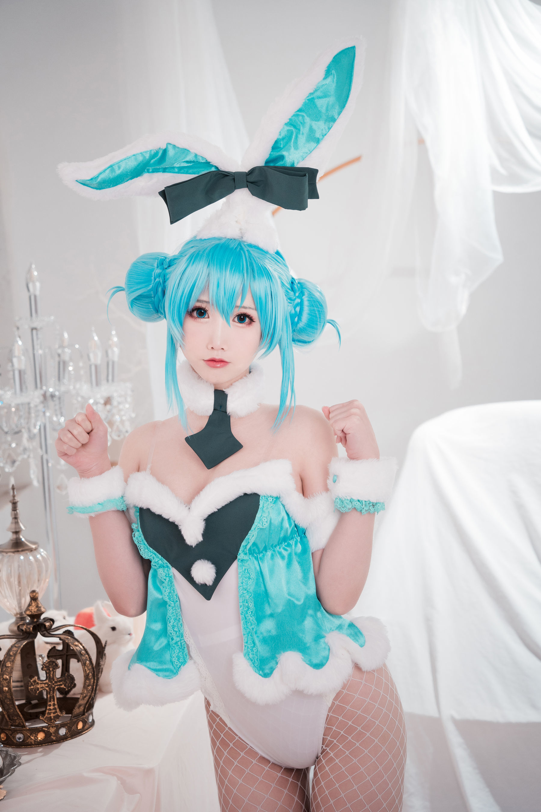 可爱人气Coser面饼仙儿 – 初音兔女郎 [17P]