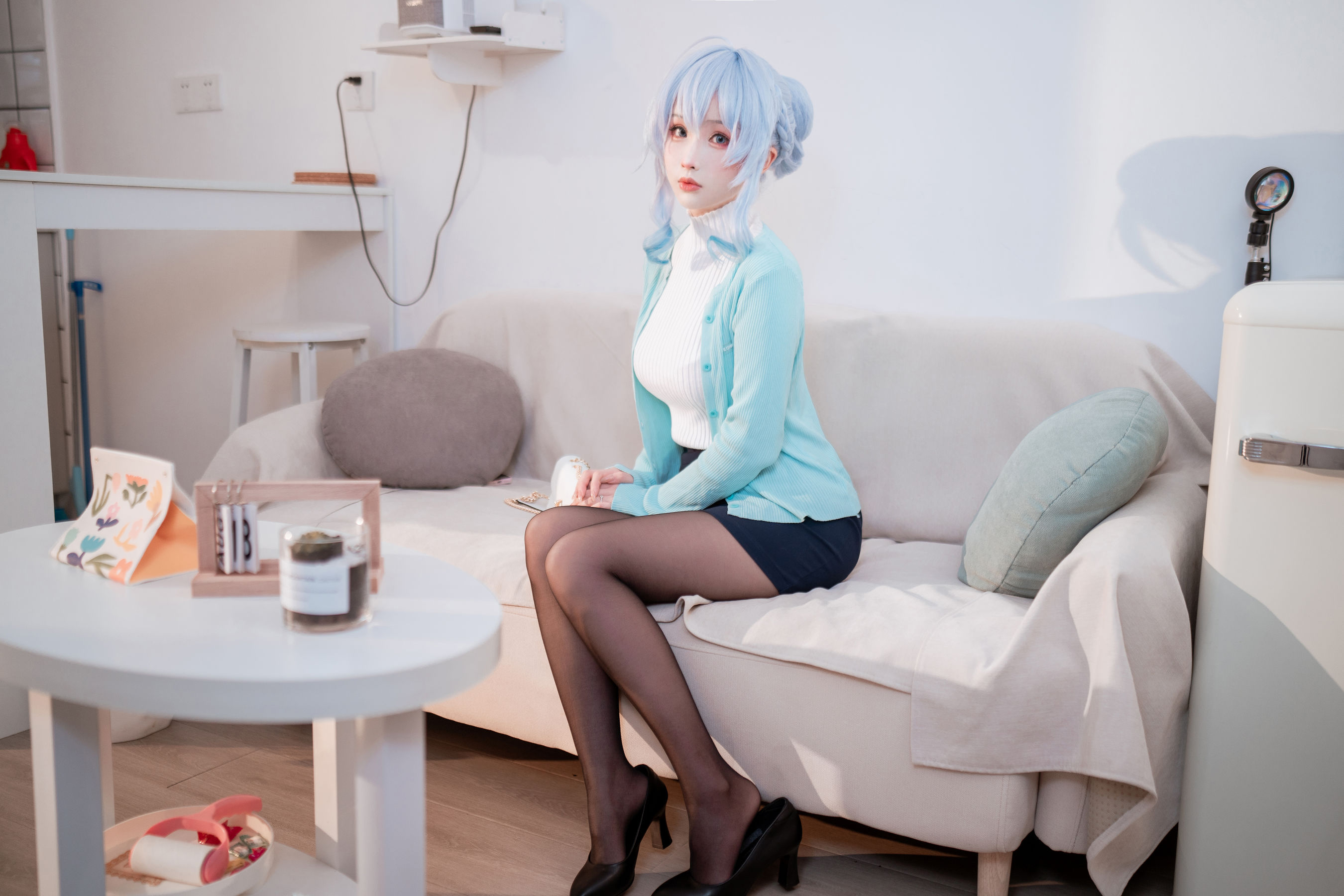 COS福利rioko凉凉子(肉扣热热子) – 雪女 [80P]