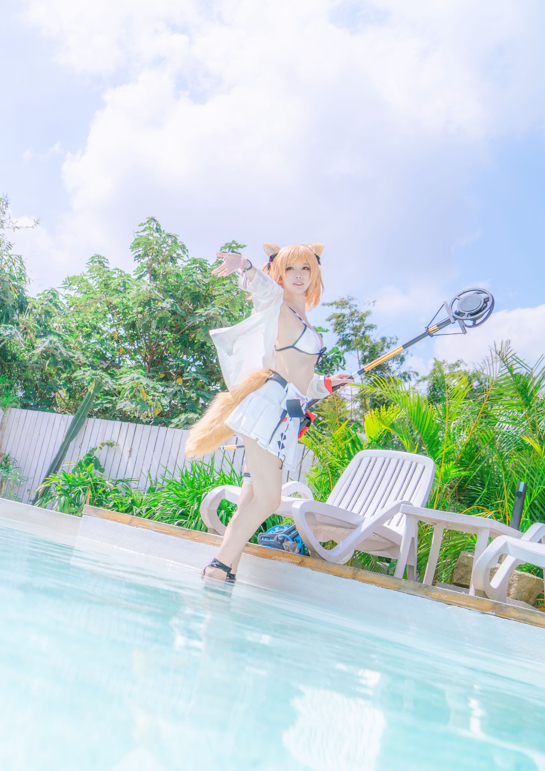 [Cosplay写真] 萌宠博主yui金鱼 – 空泳装 [9P]