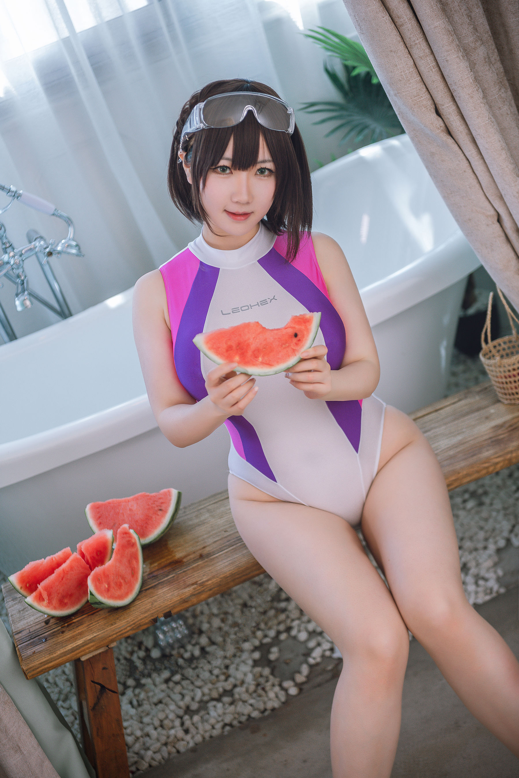 微肉感萌妹是本末末 – 竞泳水着 [31P]