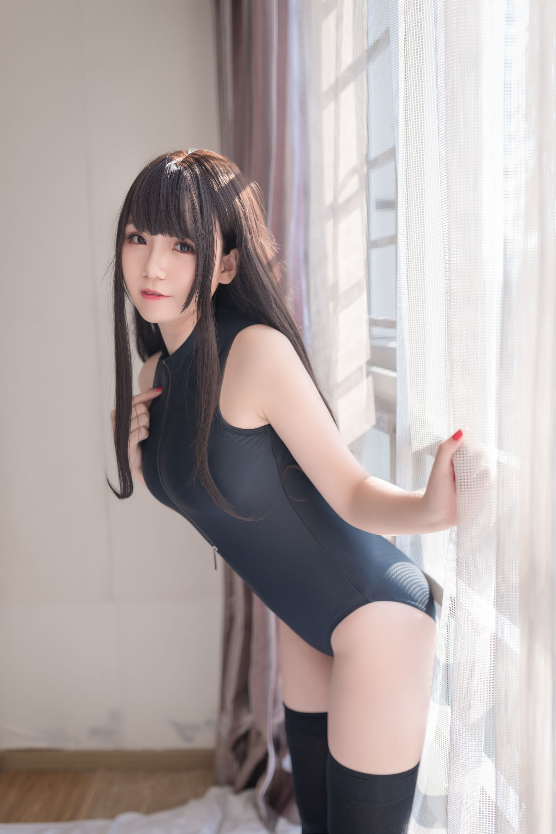 [萝莉COS] Yoko宅夏《开胸泳衣2》 [28P]
