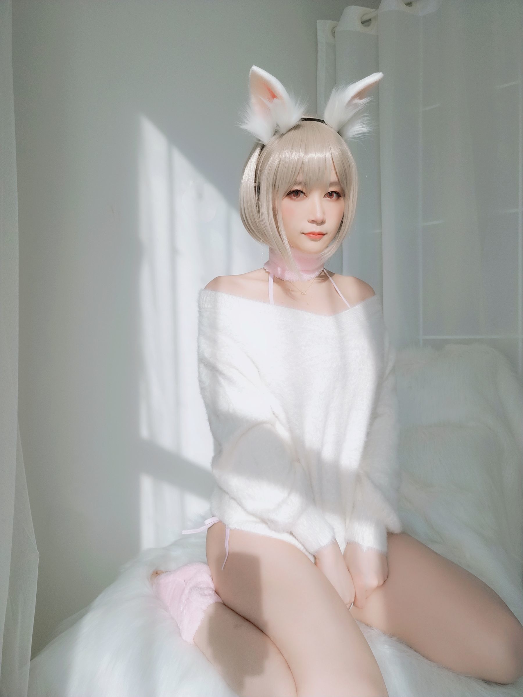 Coser小姐姐白银 小白兔 [105P]