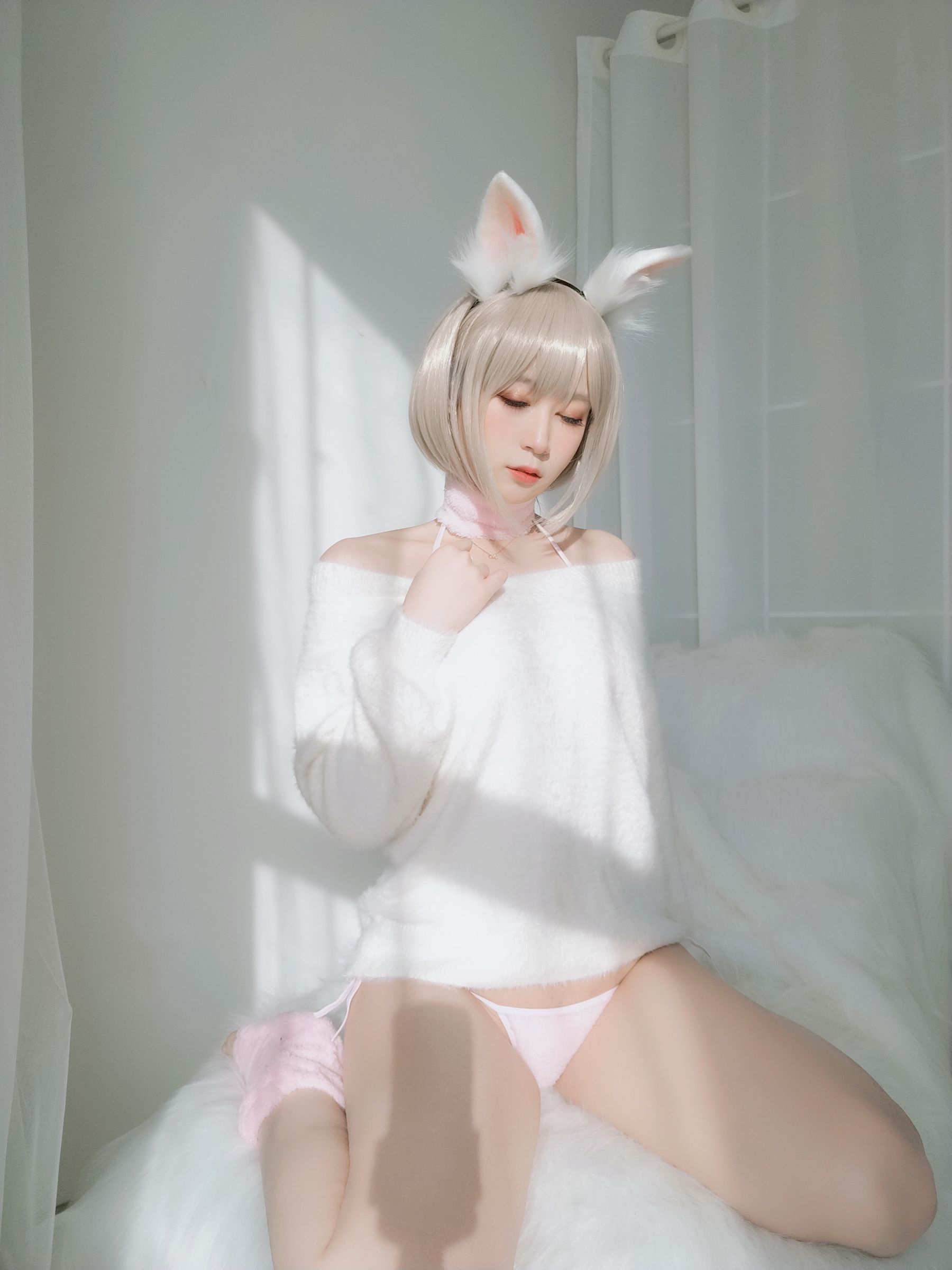Coser小姐姐白银 小白兔 [105P]