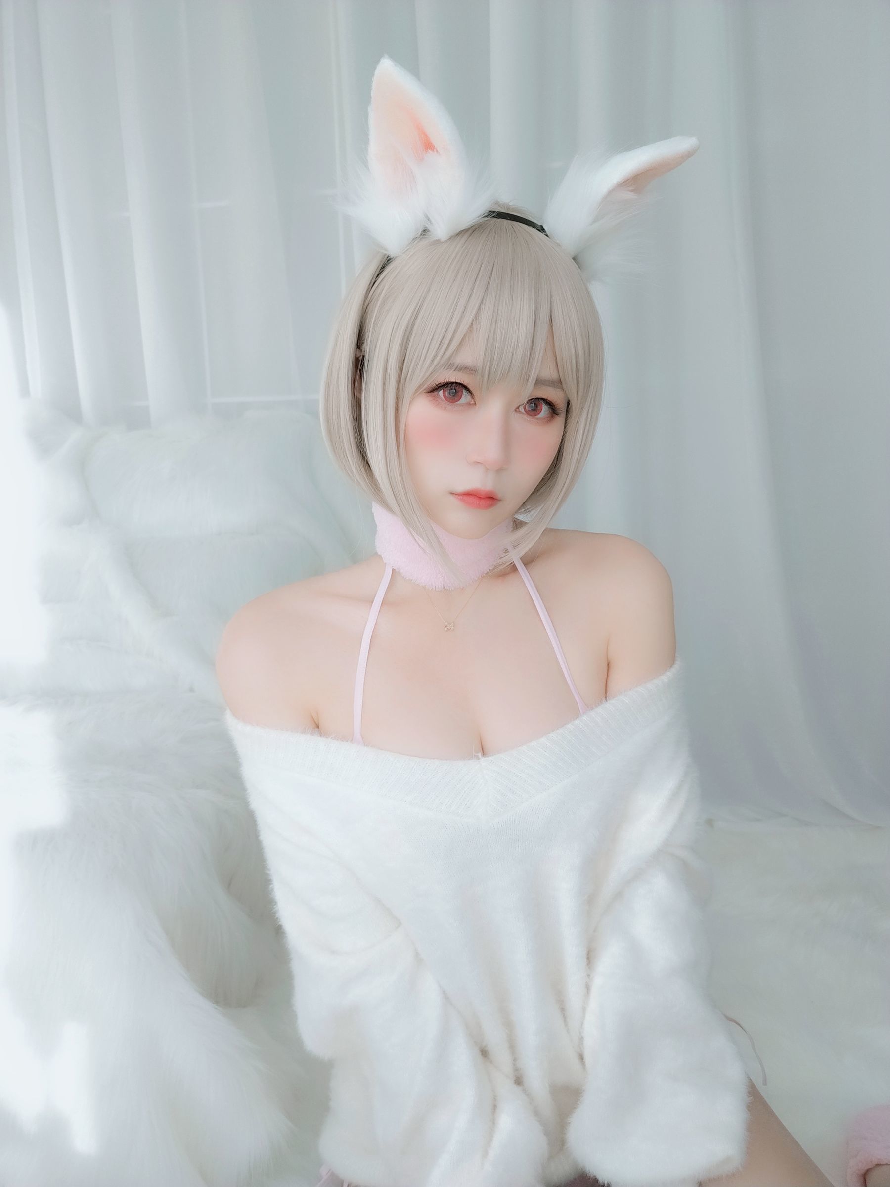 Coser小姐姐白银 小白兔 [105P]
