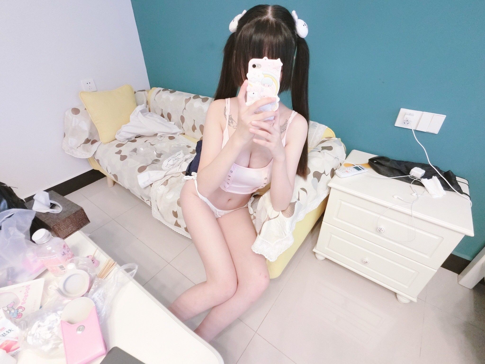 似喵 – 小草莓pink内衬 [32P]