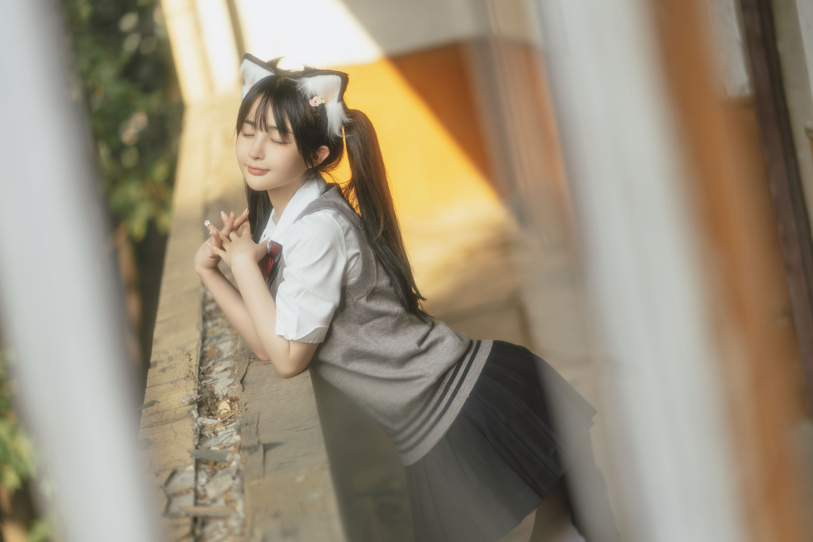 桜井宁宁 – 废墟JK [70P]