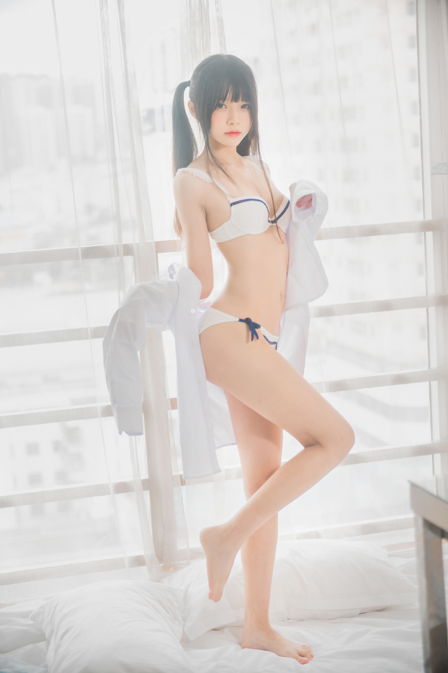 桜桃喵 《白衬衫双马尾》 [47P]
