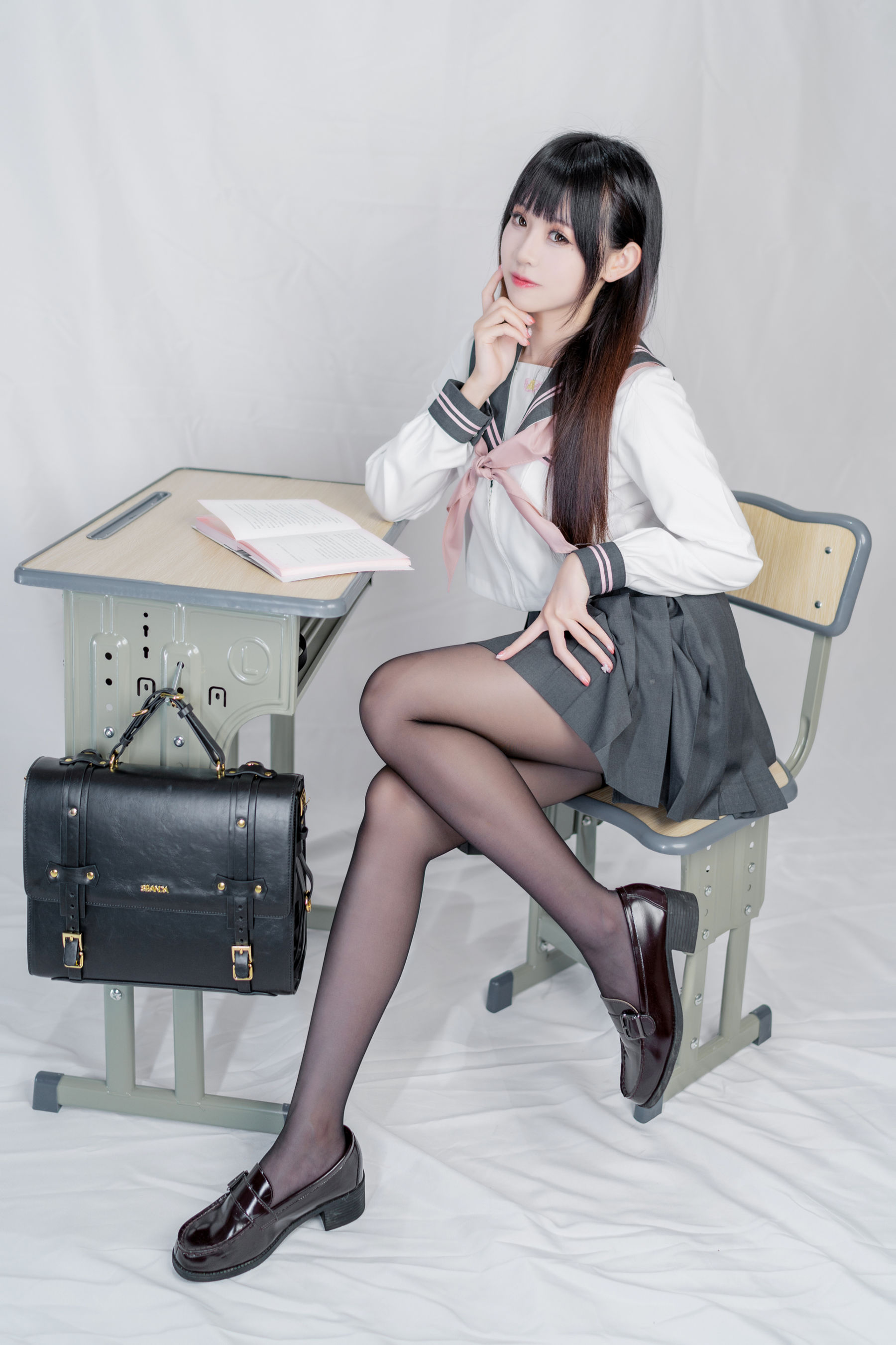 miko酱ww – 放学后 [26P]
