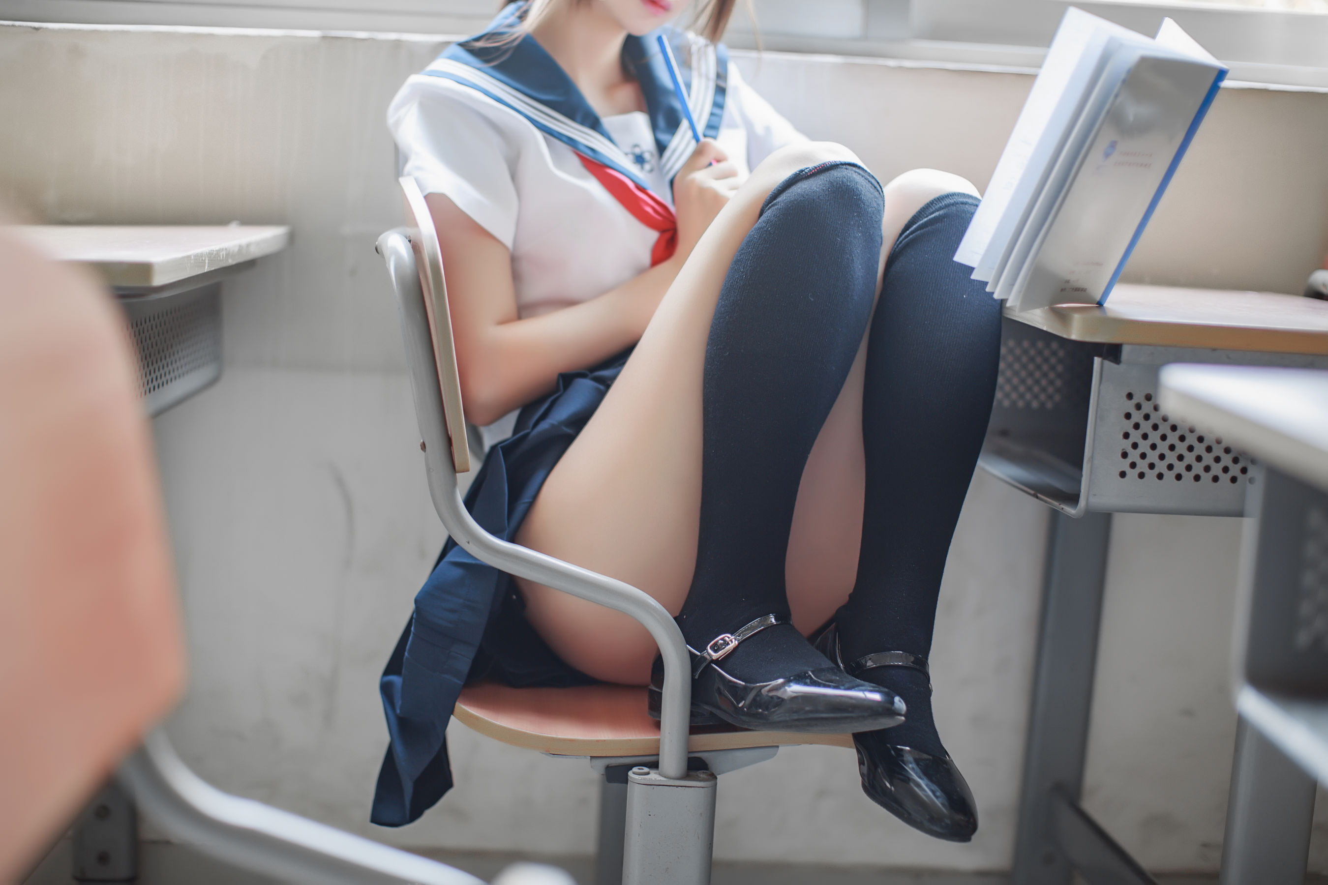 [萝莉COS] 疯猫ss《同桌的水手服》 [41P]
