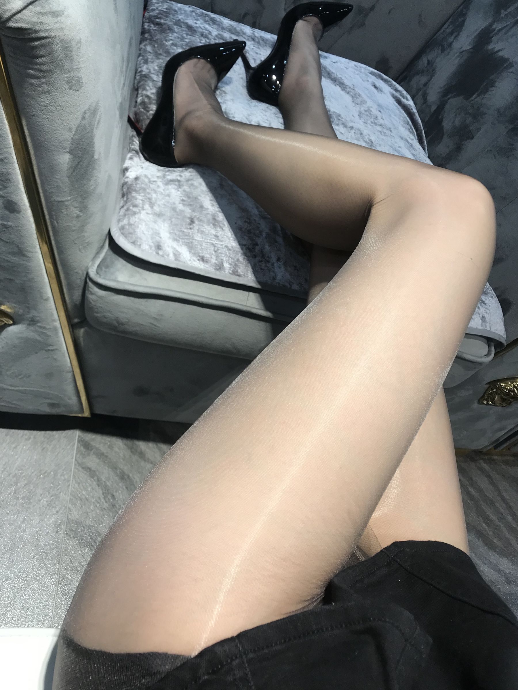 丝足博主麋鹿_Monroe 2020.06.02 灰亮丝 [7P]
