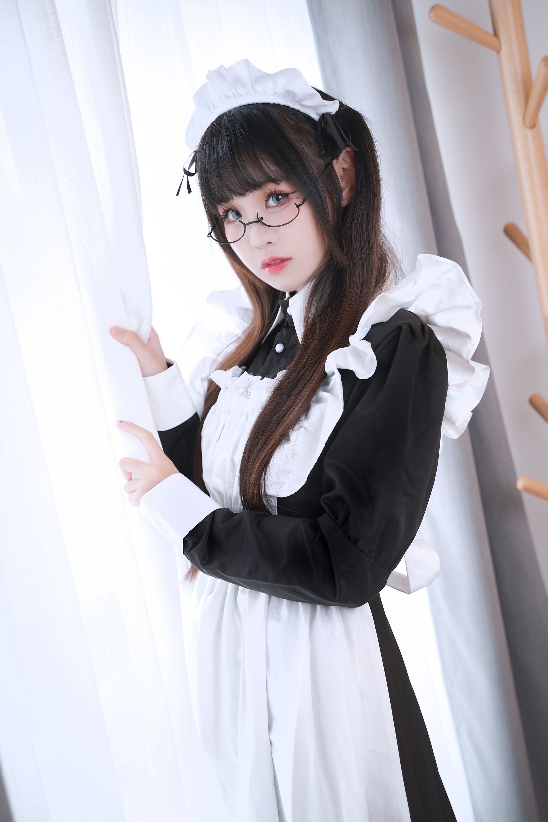 miko酱ww – 女仆 [23P]