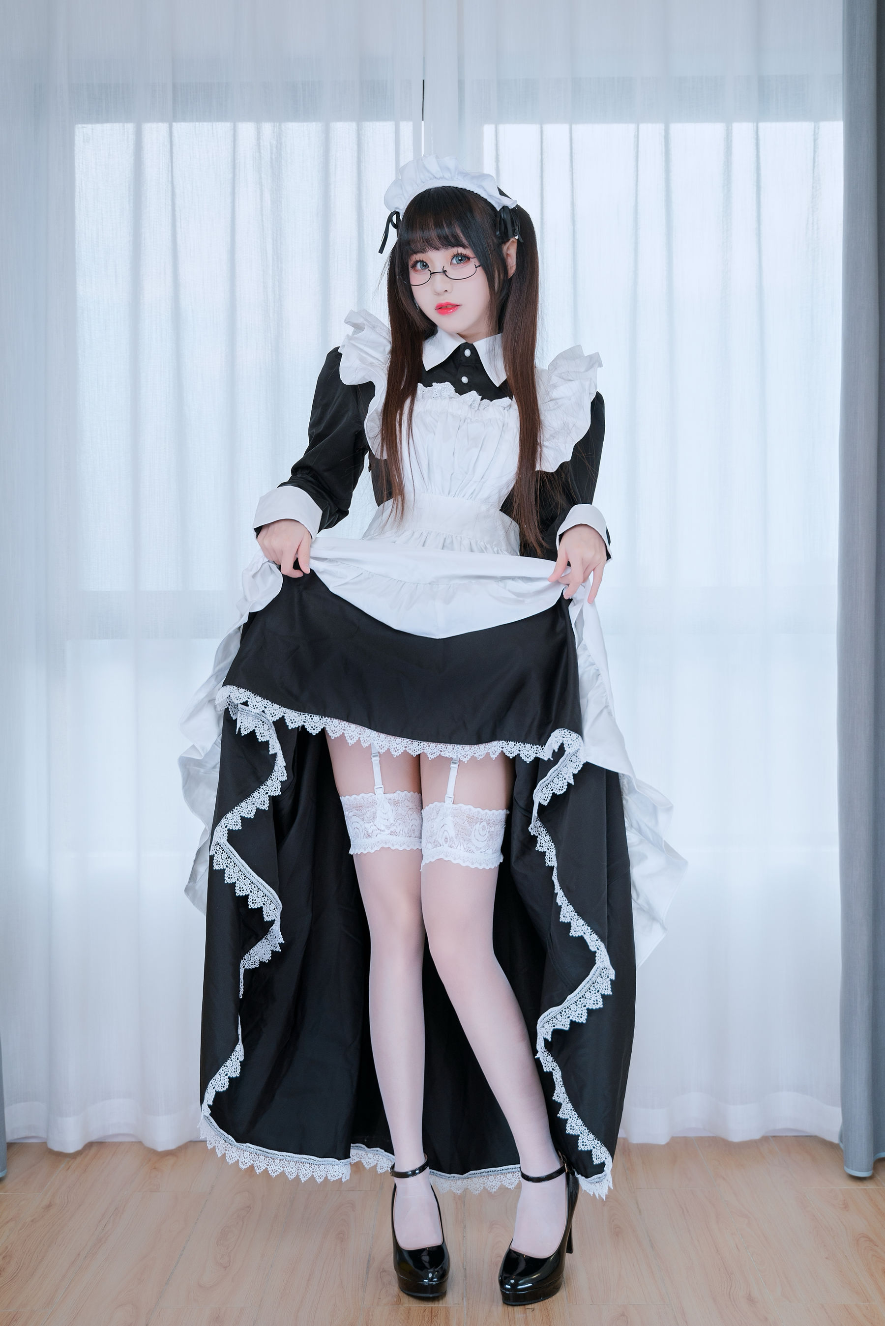 miko酱ww – 女仆 [23P]