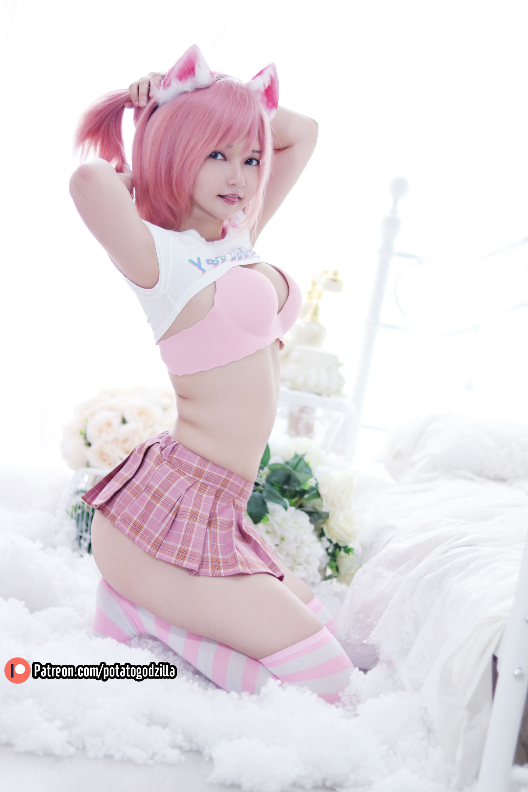 Coser小姐姐Potato Godzilla – Pink Casual [36P]