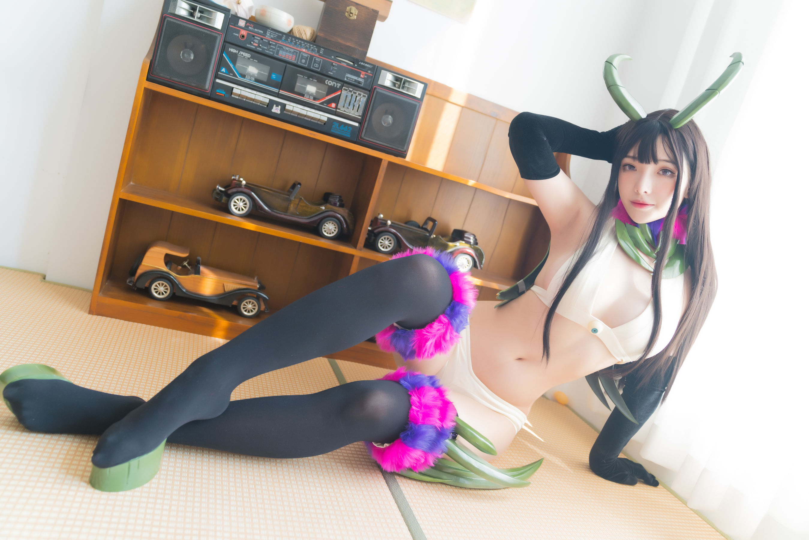 [Cosplay写真] 动漫博主雯妹 – 恶魔姐姐 [28P]