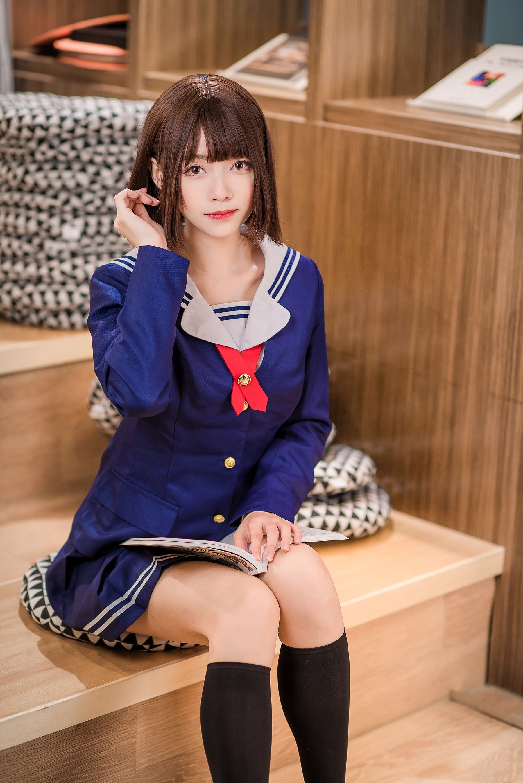 动漫博主大大卷卷小卷 – 加藤惠校服 [19P]
