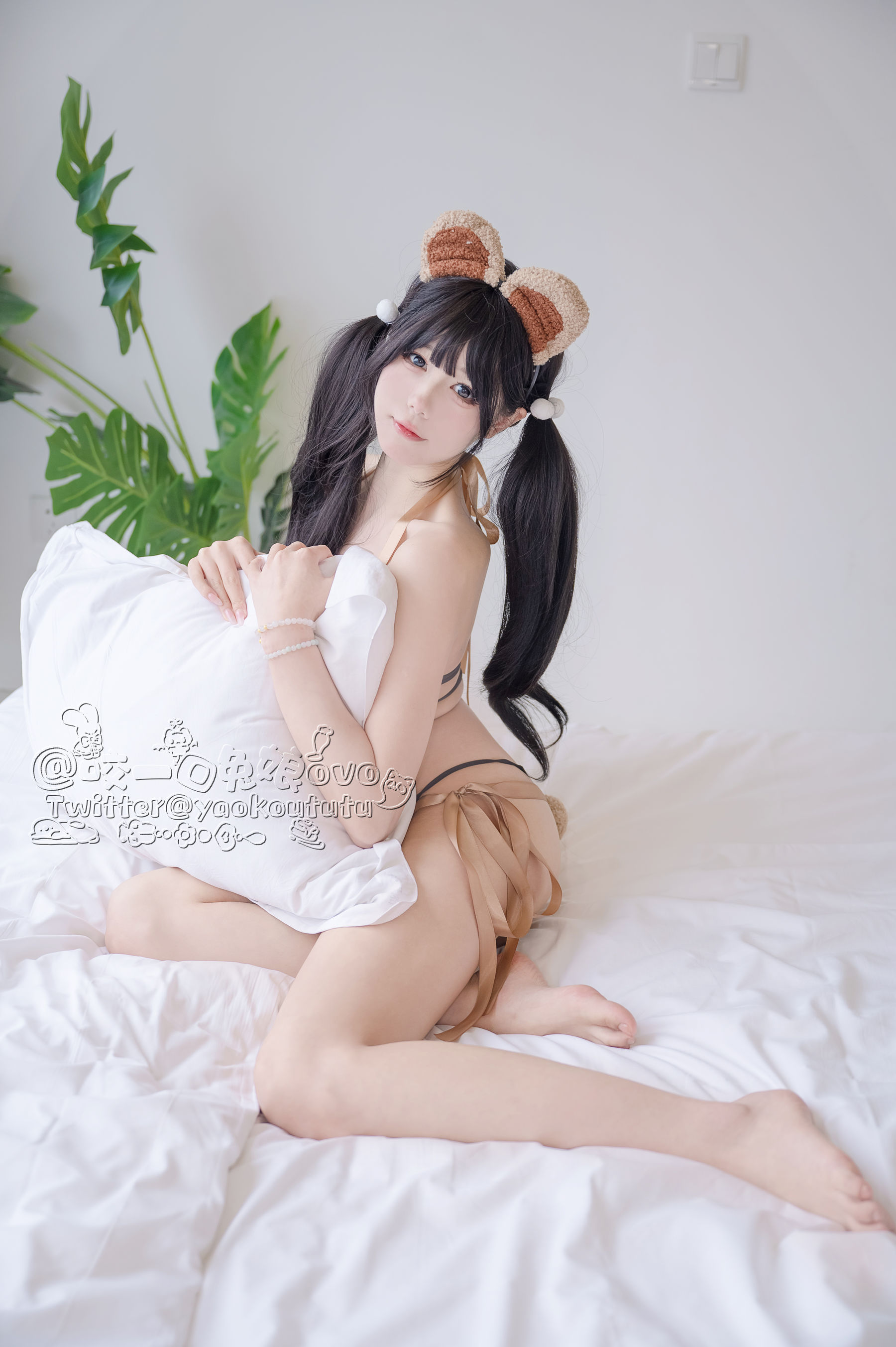咬一口兔娘 – 小熊睡衣 [60P]