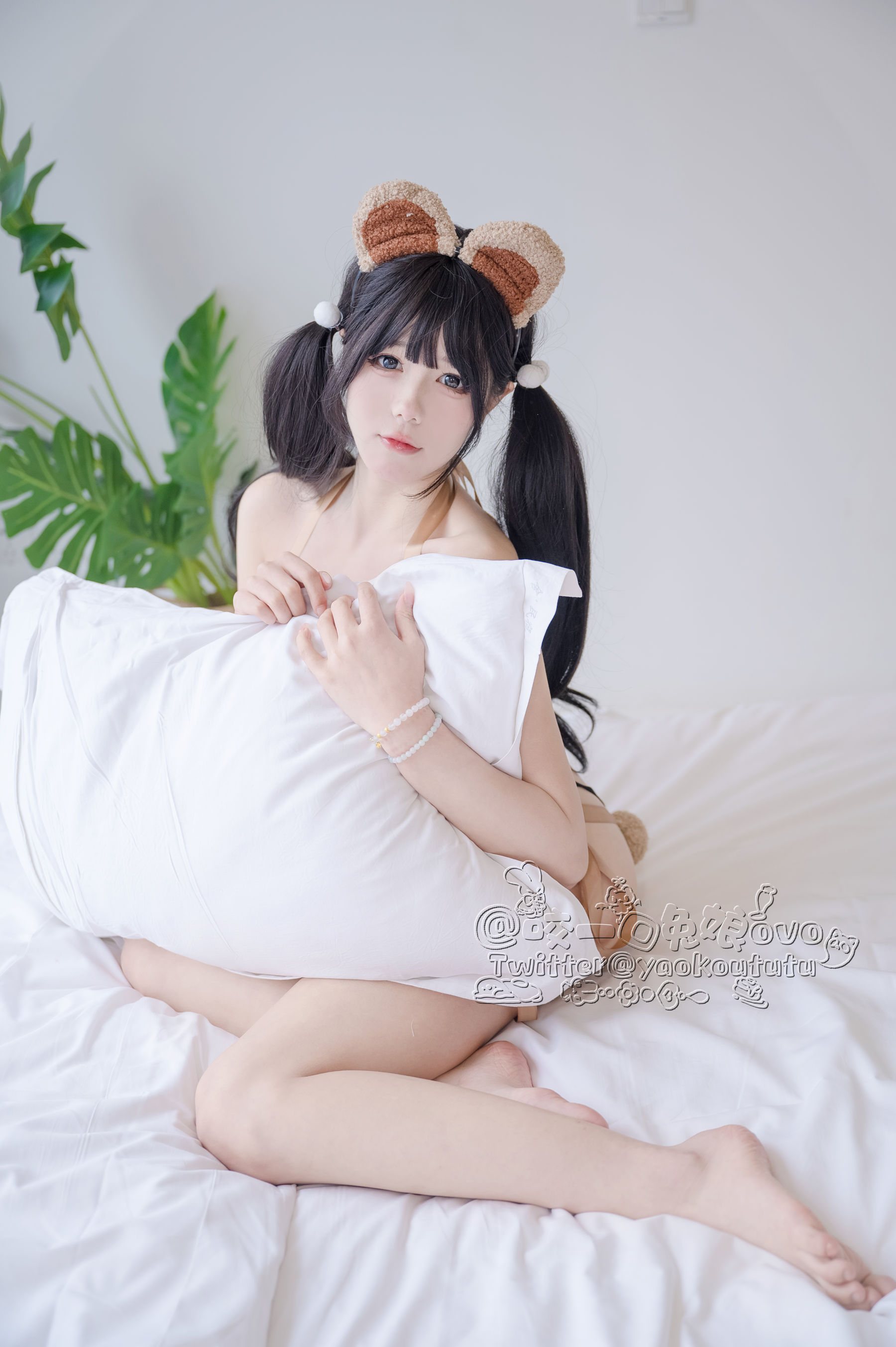 咬一口兔娘 – 小熊睡衣 [60P]