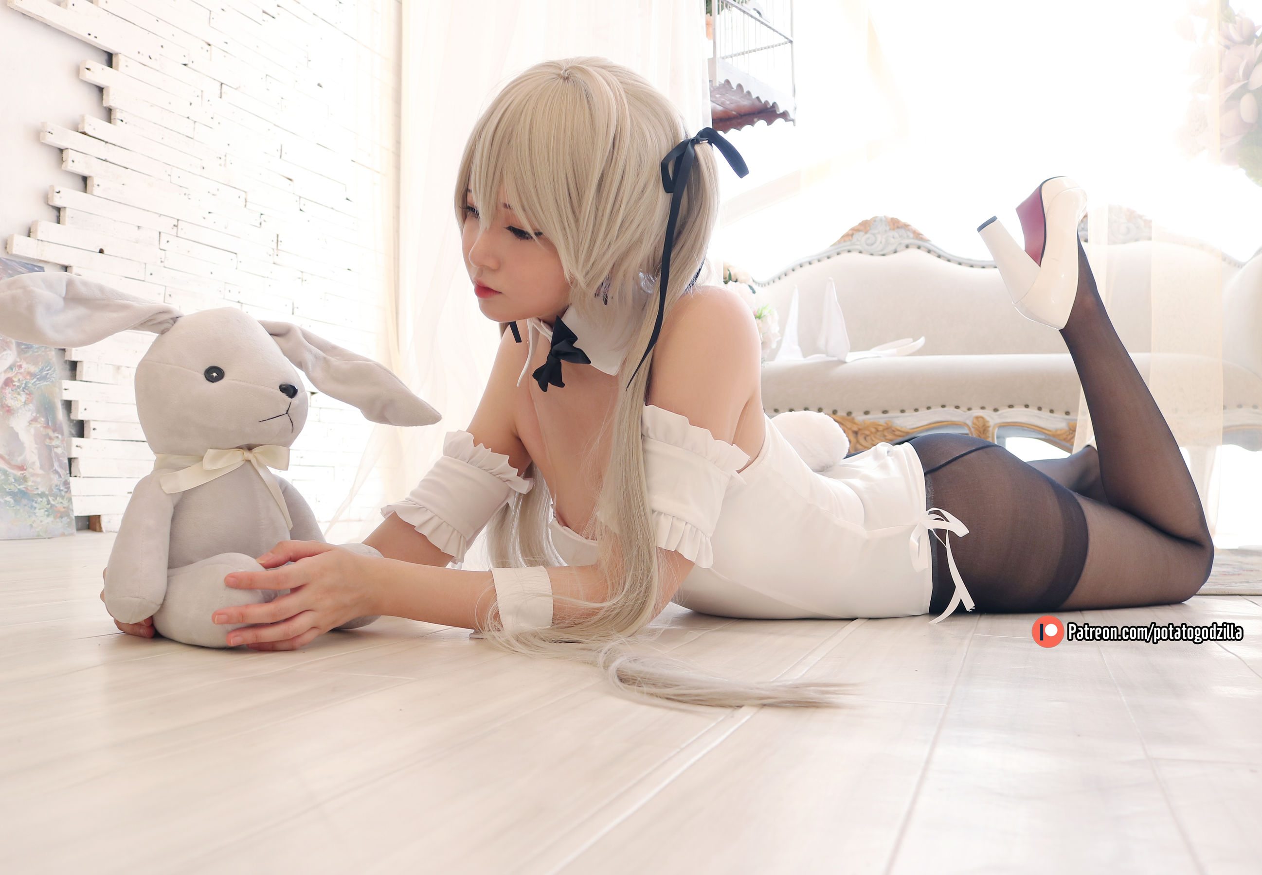 Coser小姐姐Potato Godzilla – Sora Kasugano Bunny Suit [31P]