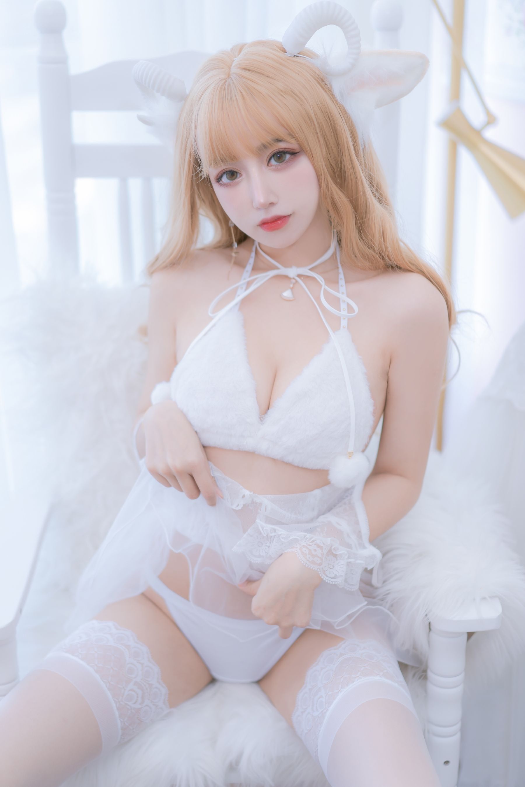 斗鱼米线线sama – 小羊咩生日限定 [69P]
