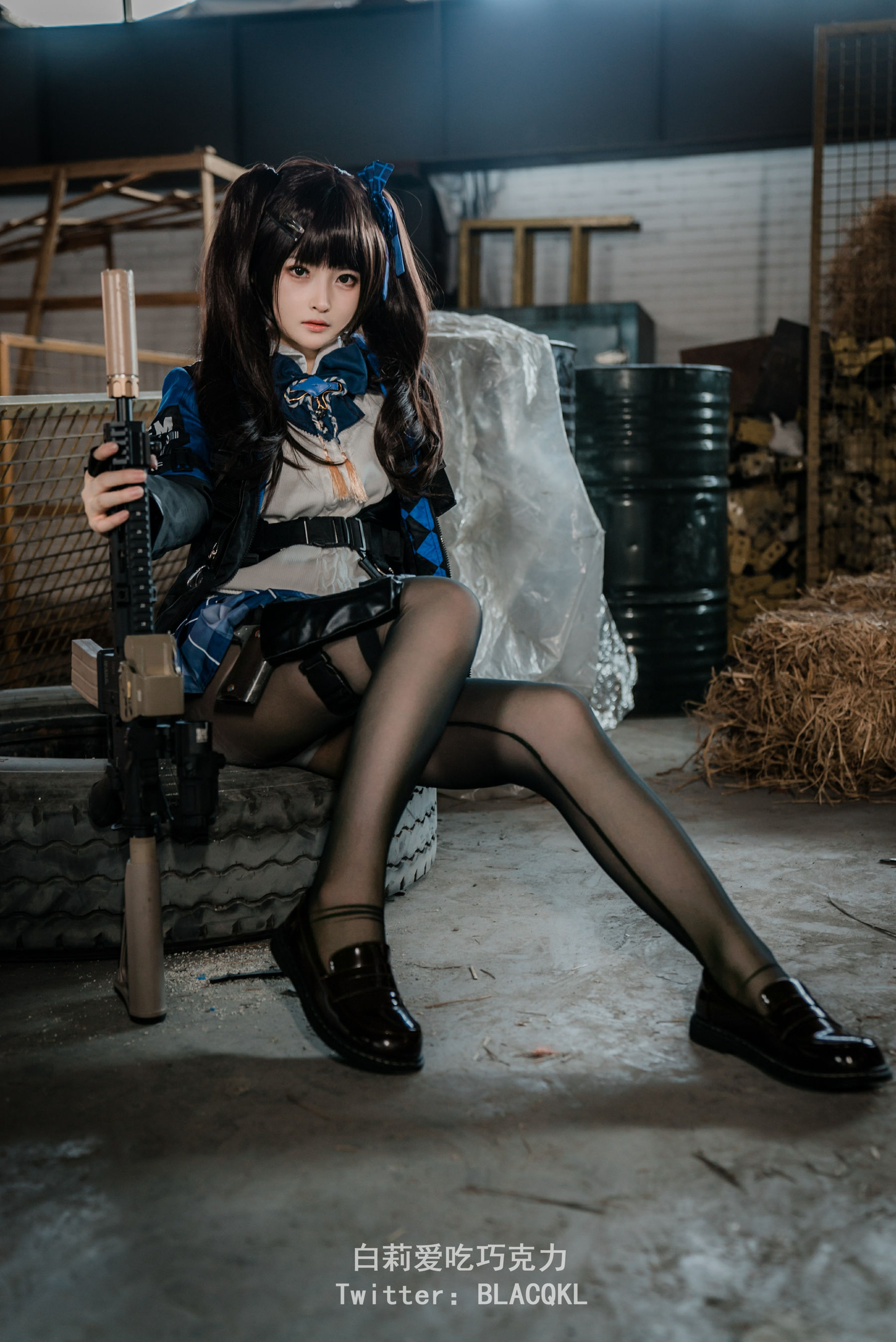 白莉爱吃巧克力 – 关小雨 [29P]