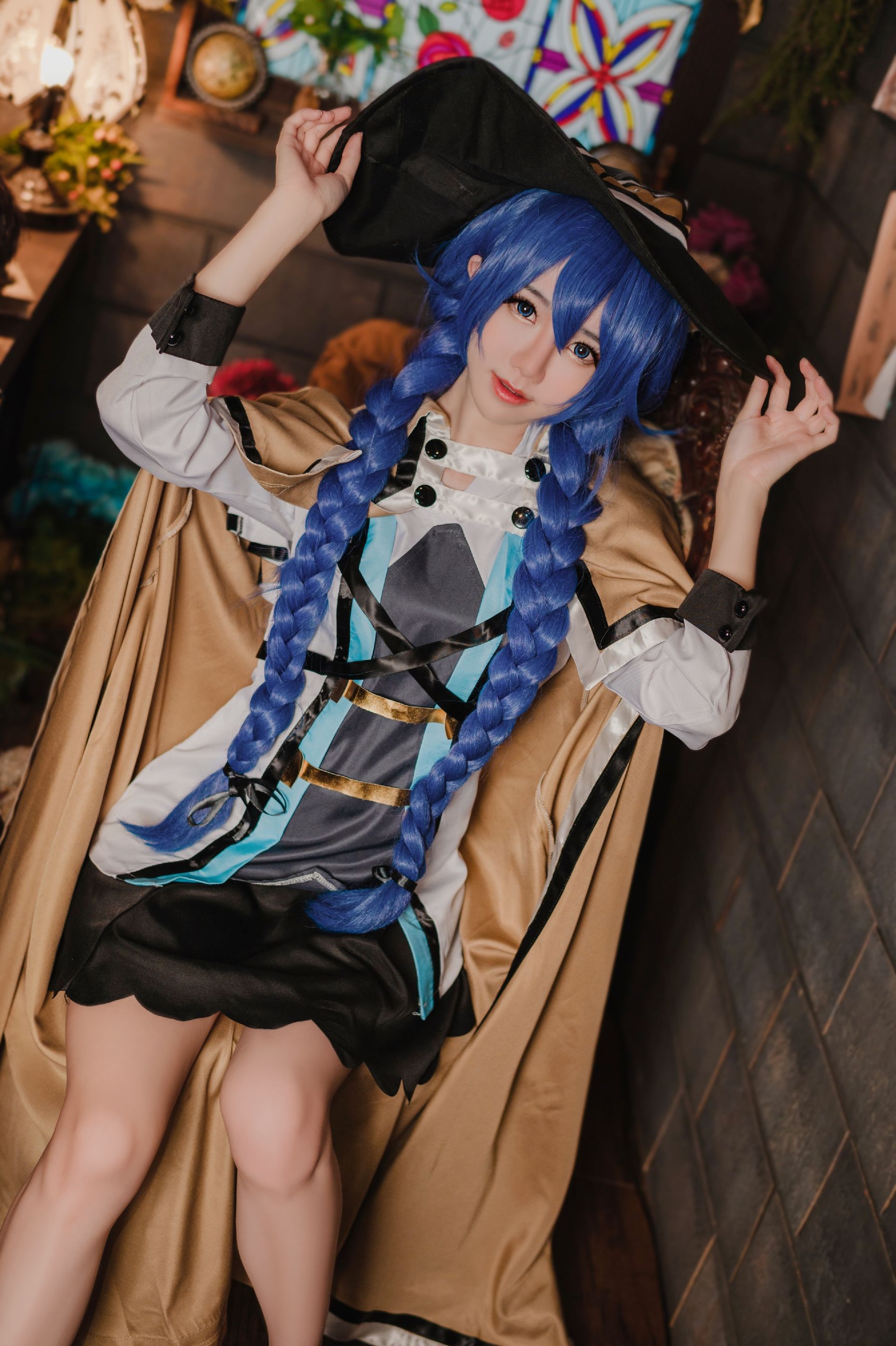 Sally Dorasnow – Roxy Mirgurdia [47P]