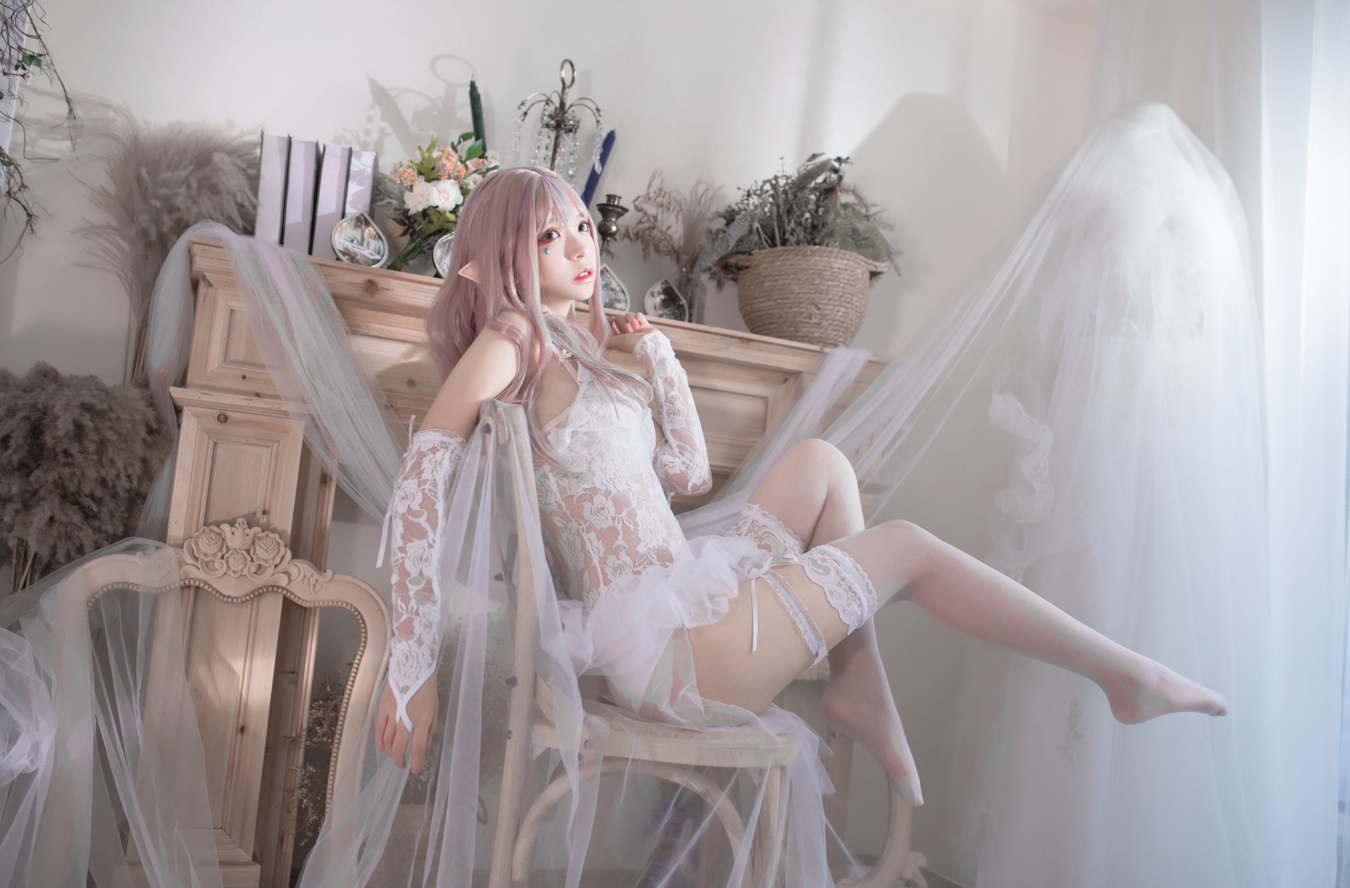 [Cosplay写真] 疯猫ss – 纯白精灵 [29P]