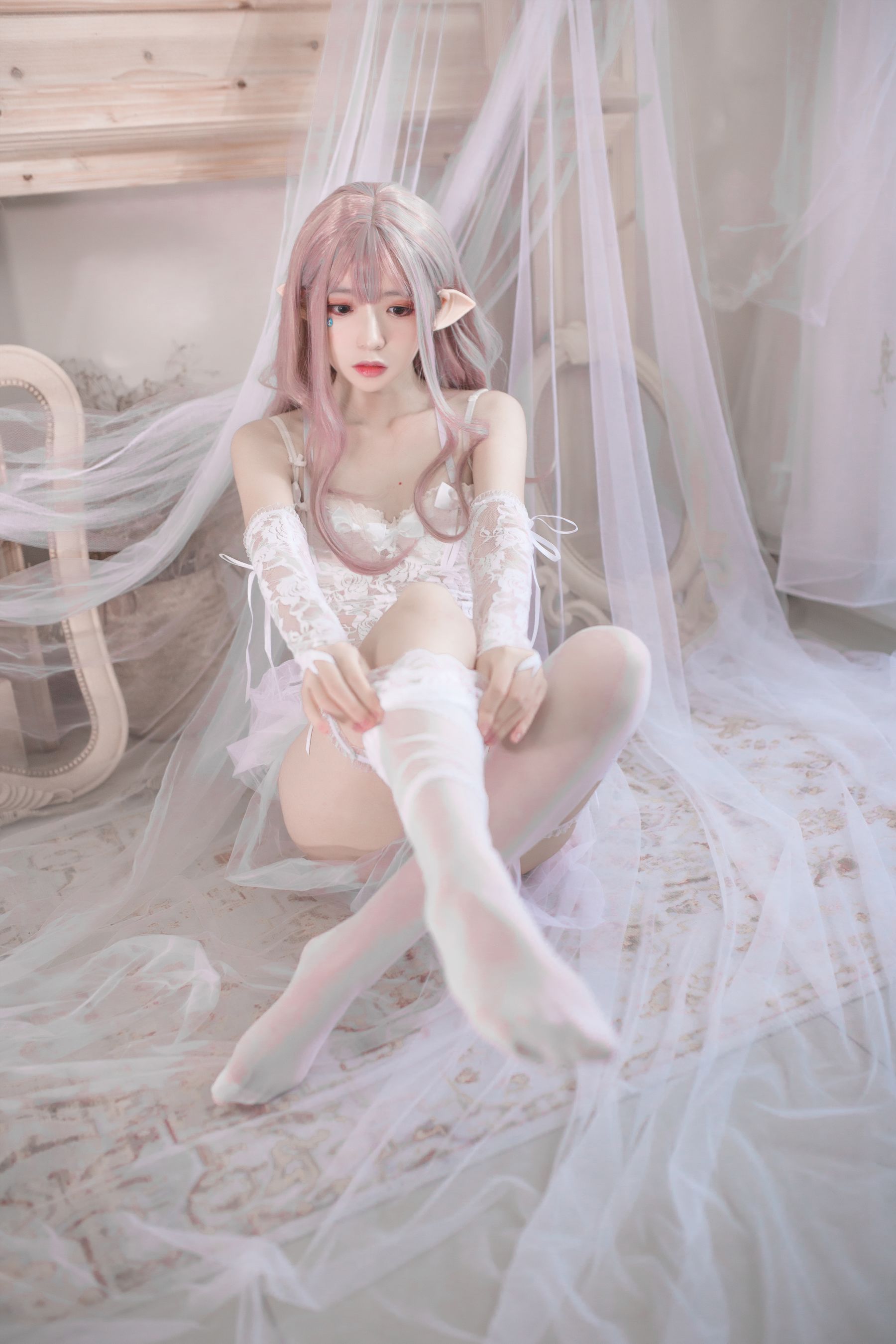 [Cosplay写真] 疯猫ss – 纯白精灵 [29P]