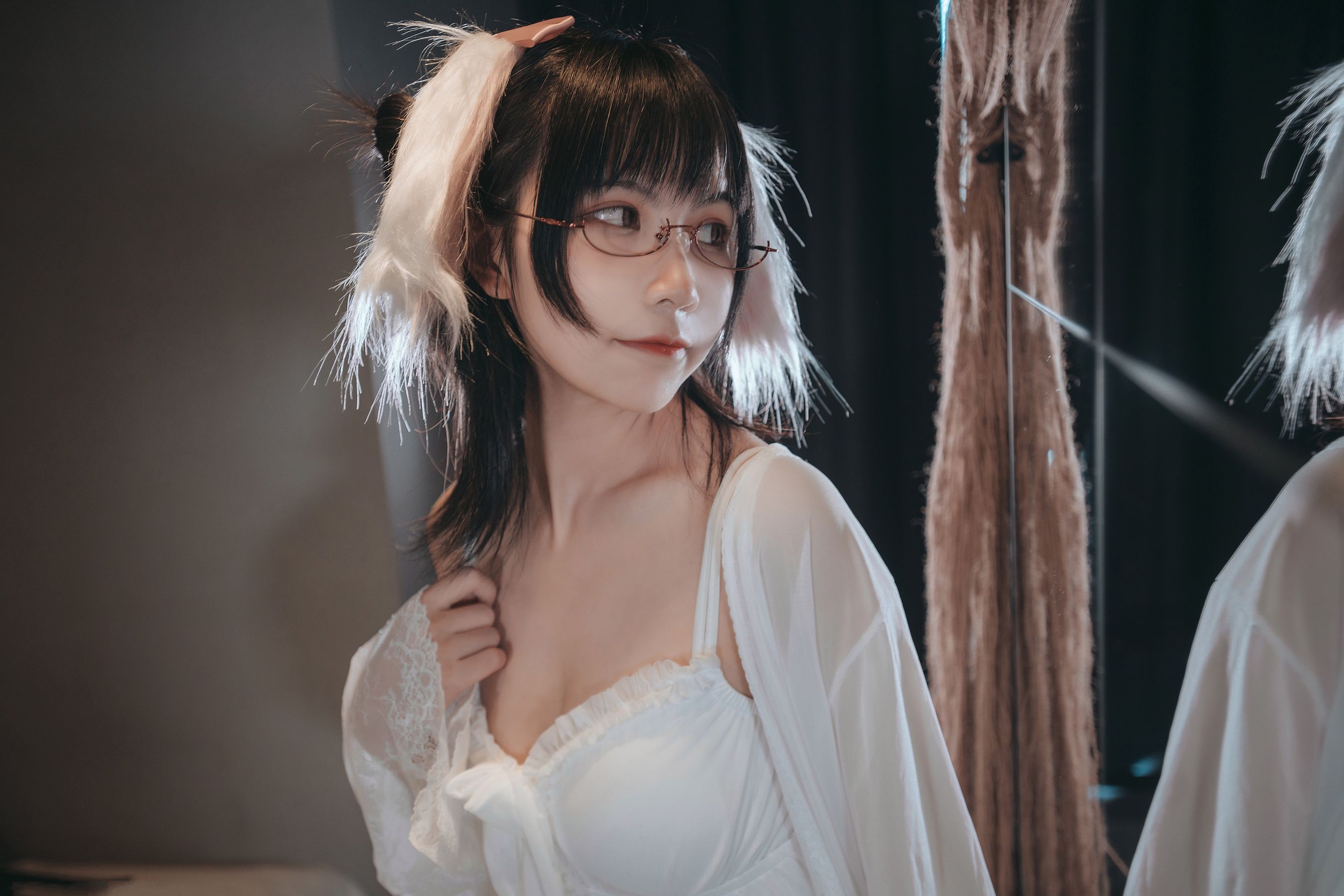 COSER美女逐月su 睡衣兔子 [28P]