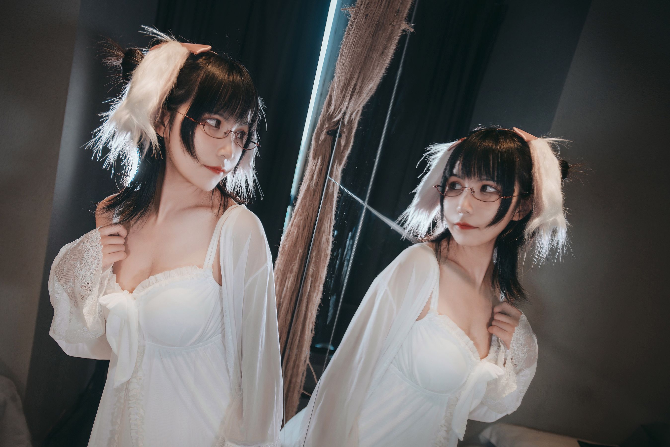 COSER美女逐月su 睡衣兔子 [28P]