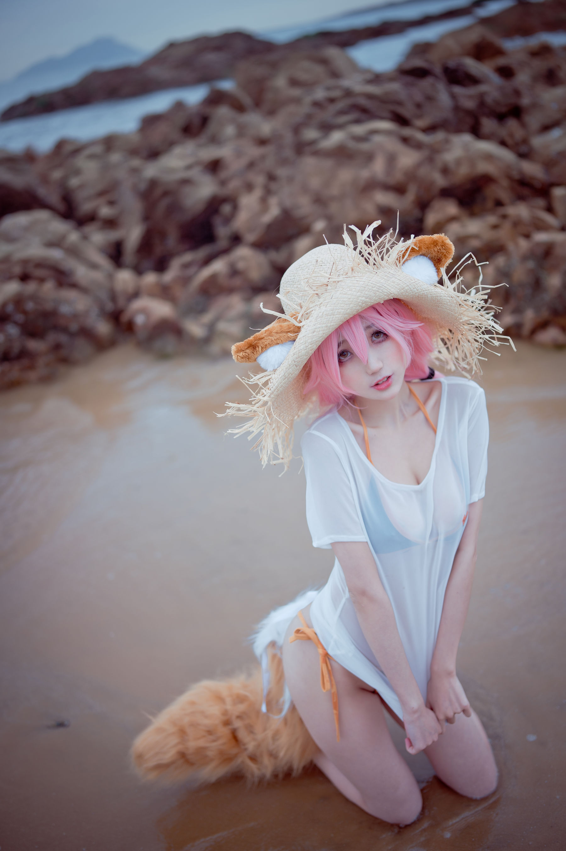 周叽是可爱兔兔 – 小玉泳装 [23P]