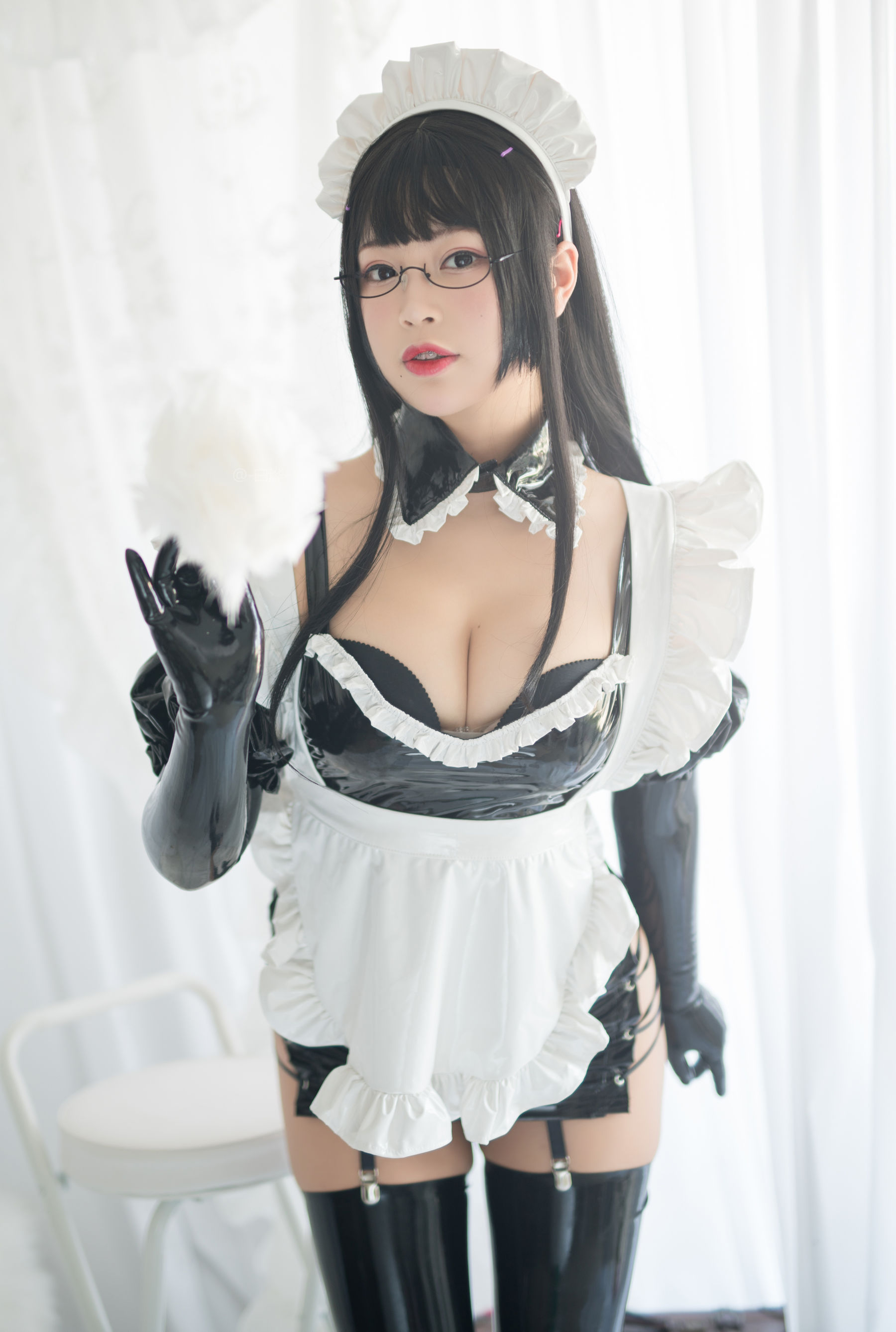 萌系小姐姐-白烨- 傲娇黑胶女仆 [63P]