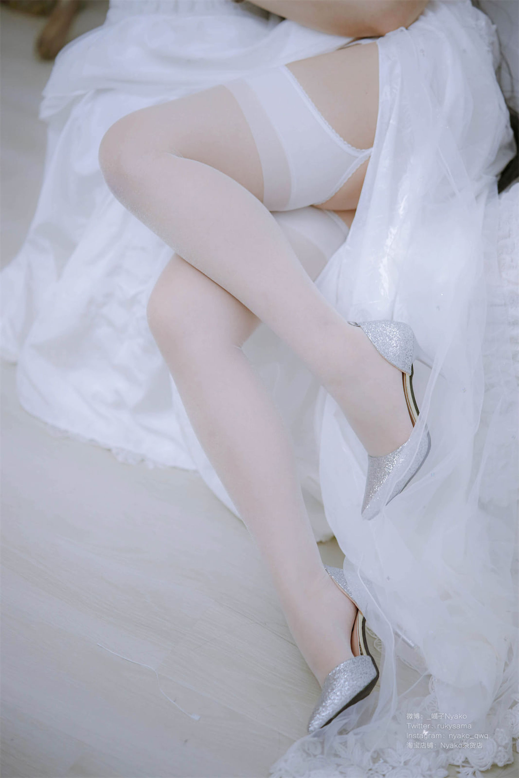 萌妹子Nyako喵子 – 大凤纯白婚纱 [65P]