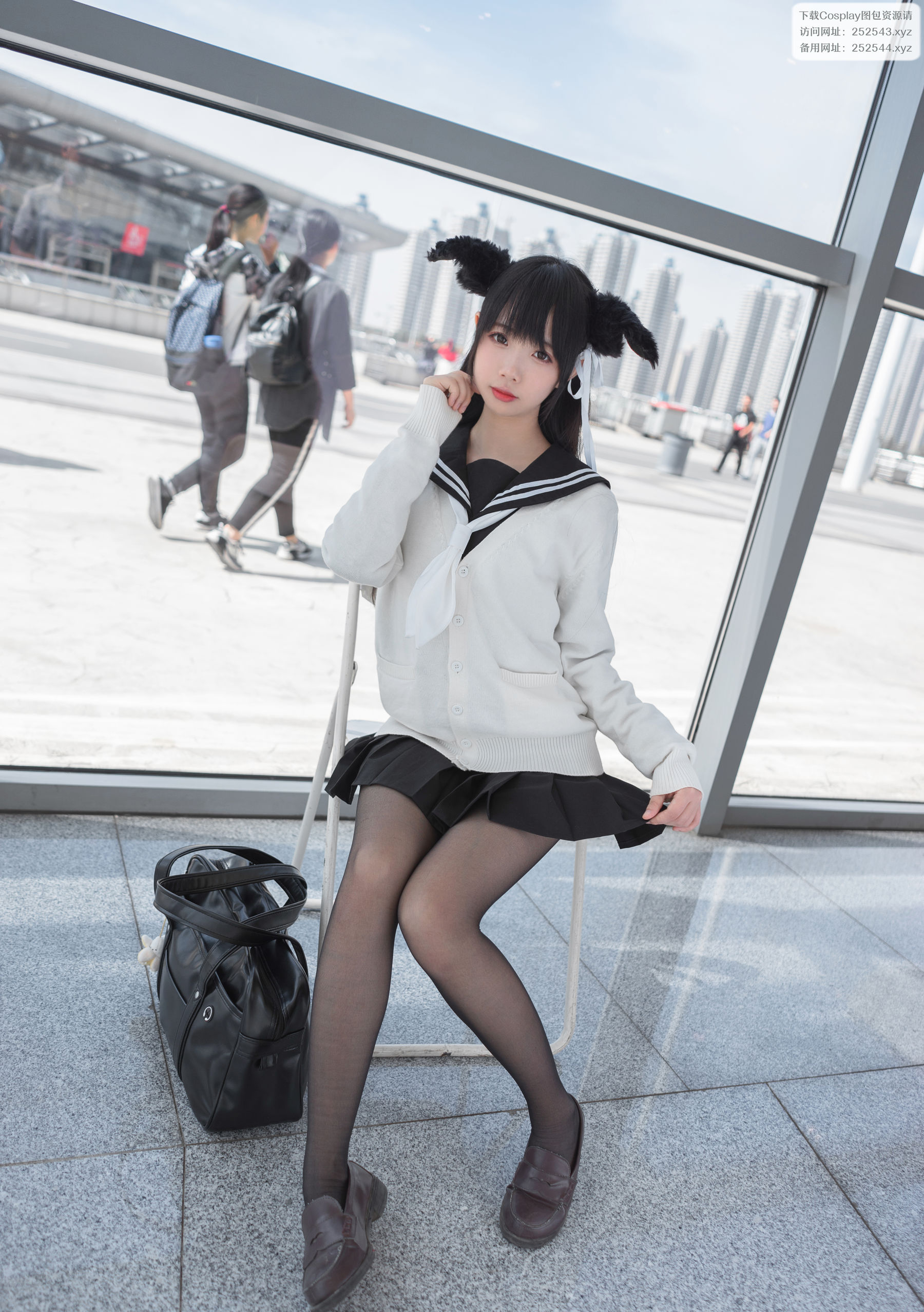 Cos小姐姐雪琪 – 漫展上的小姐姐 [42P]