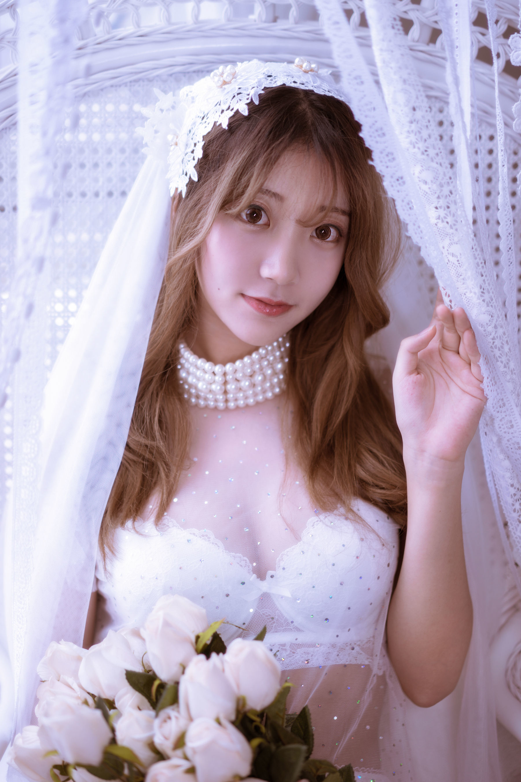 [萝莉COS] 黑川 – 年上彼女 婚纱+毛衣 [39P]