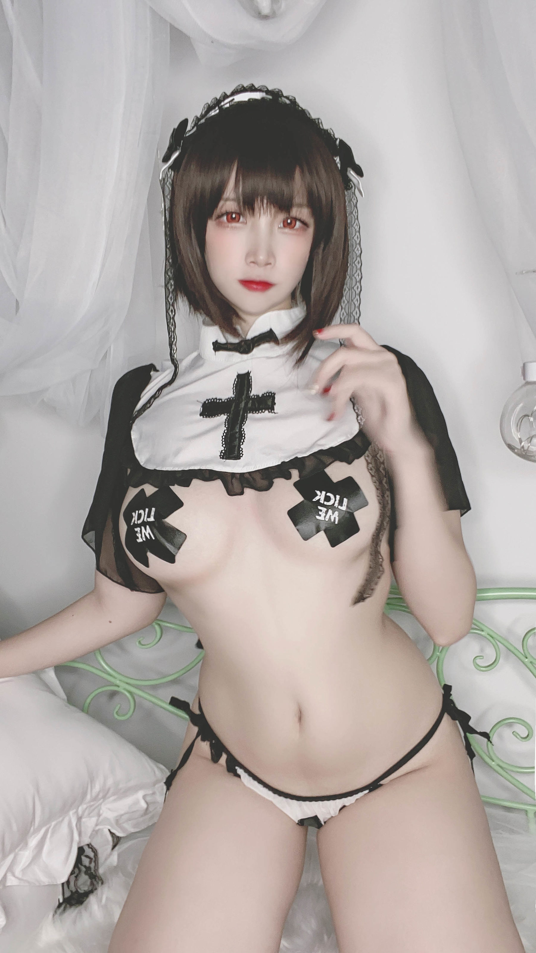 人气Coser二佐Nisa – 修女 [44P]