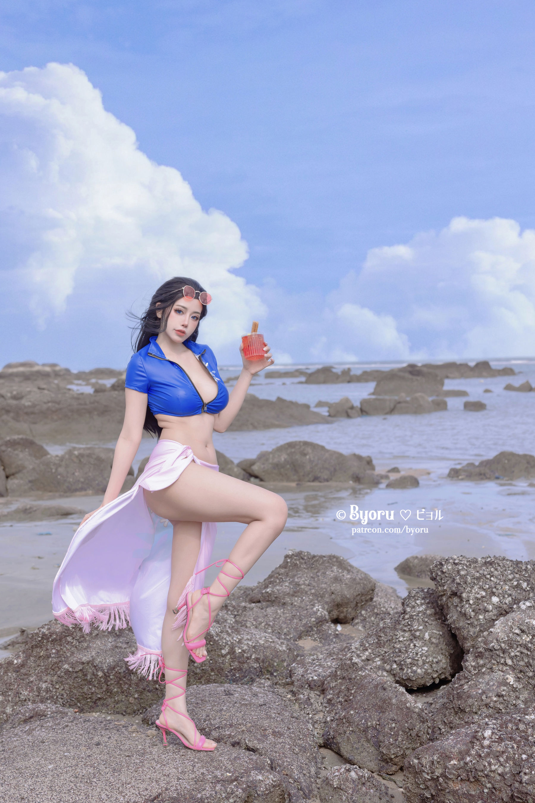 日本性感萝莉Byoru – Nico Robin [30P]