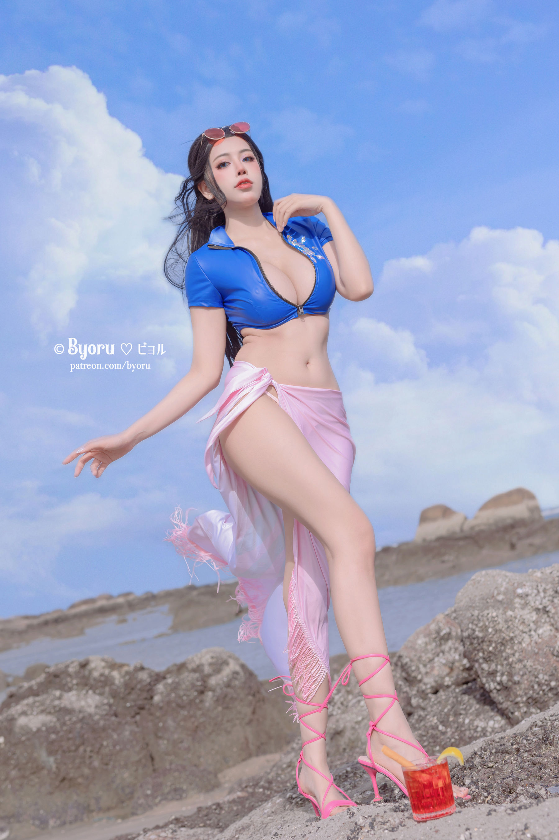 日本性感萝莉Byoru – Nico Robin [30P]